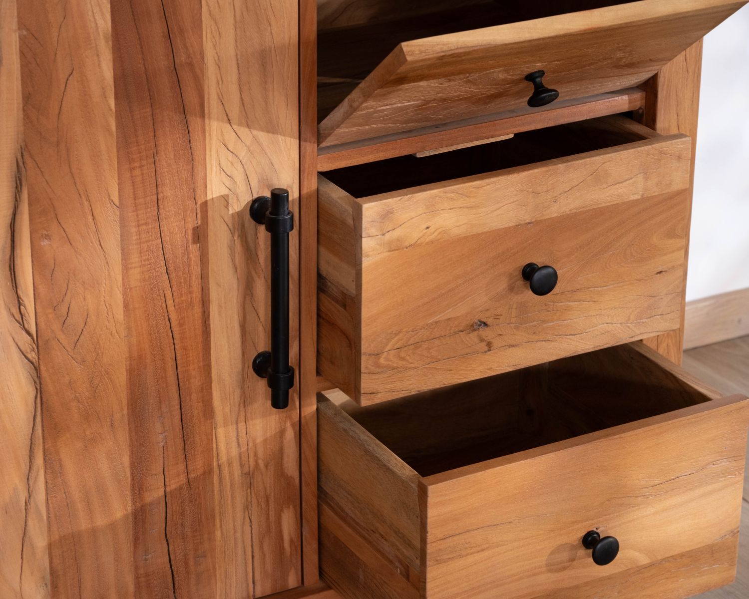Meuble sous vasque 80 cm en bois recyclé "Mokal" esprit maison de campagne