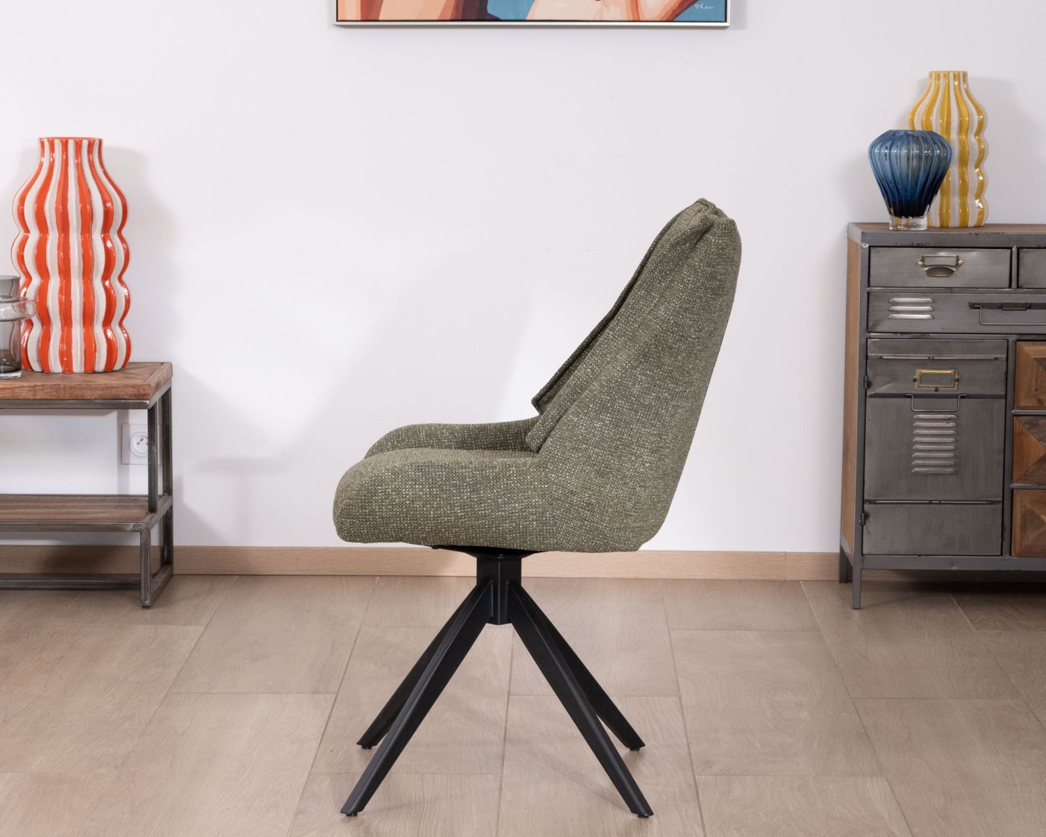 Lot de 2 chaises de repas design contemporain en tissu vert "Webber" pied pivotant en métal noir