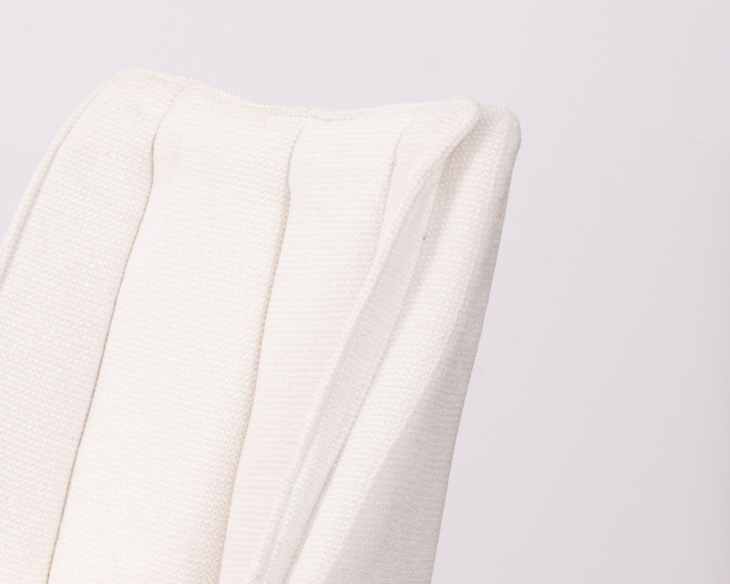 Lot de 2 chaises de repas en tissu blanc et pied pivotant en métal "Webber"