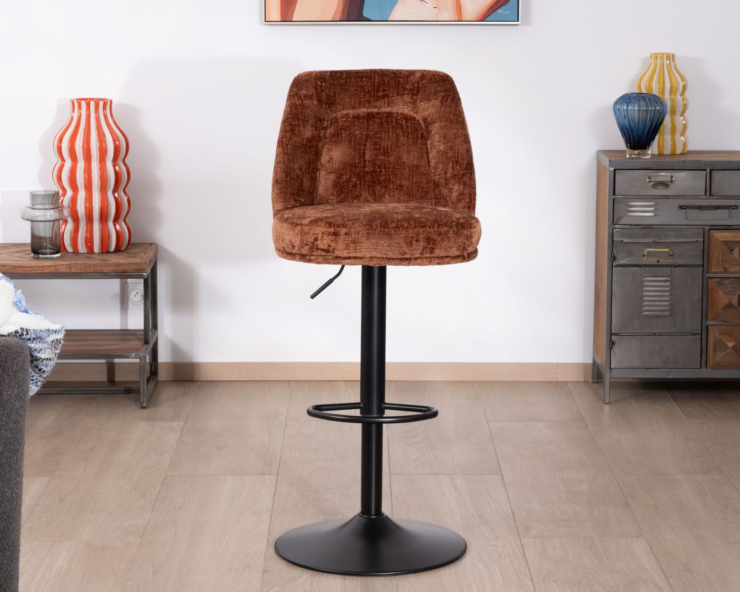 Lot de 2 chaises de bar pivotantes en velours ras terracotta avec dossier haut "Zoung" hauteur réglable