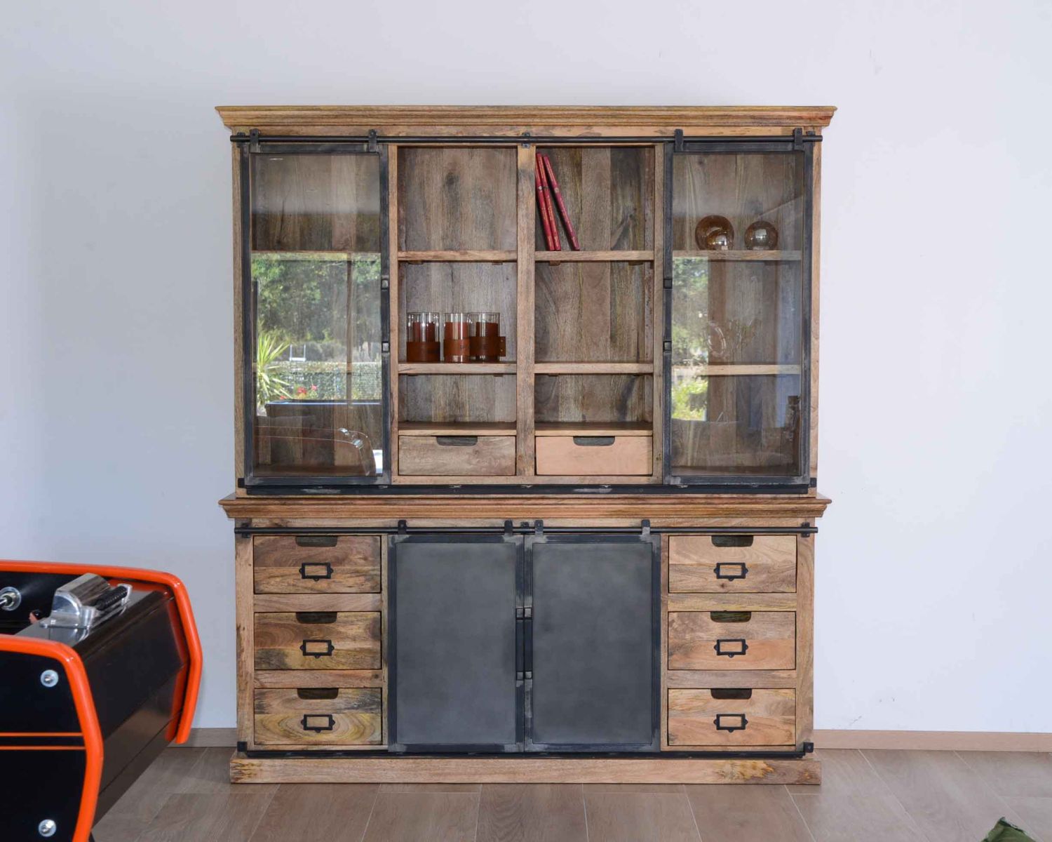 Buffet haut style atelier portes coulissantes métal bois massif "Haden"