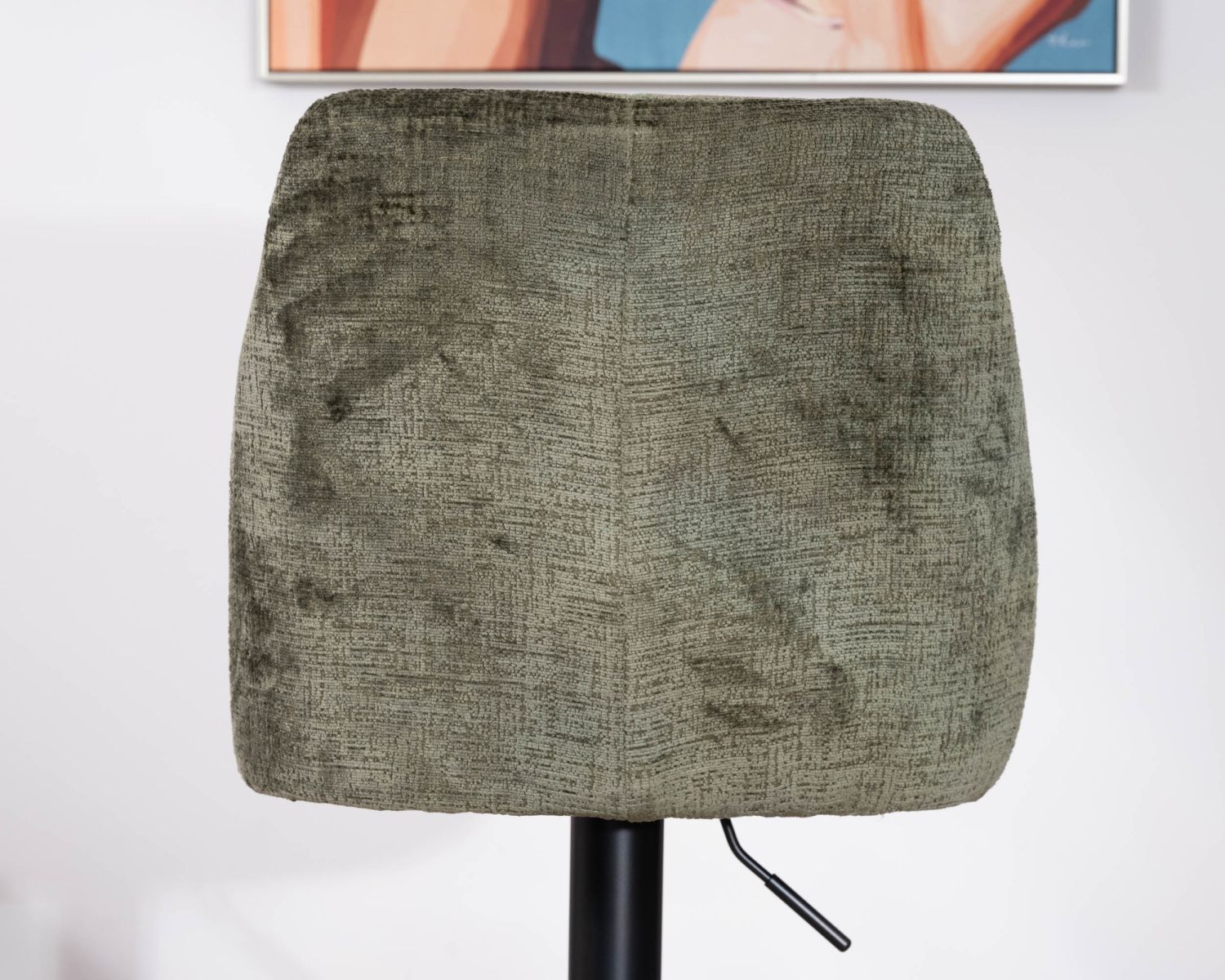 Lot de 2 chaises hautes réglables et pivotantes en velours vert kaki "Zoung" pied métal noir