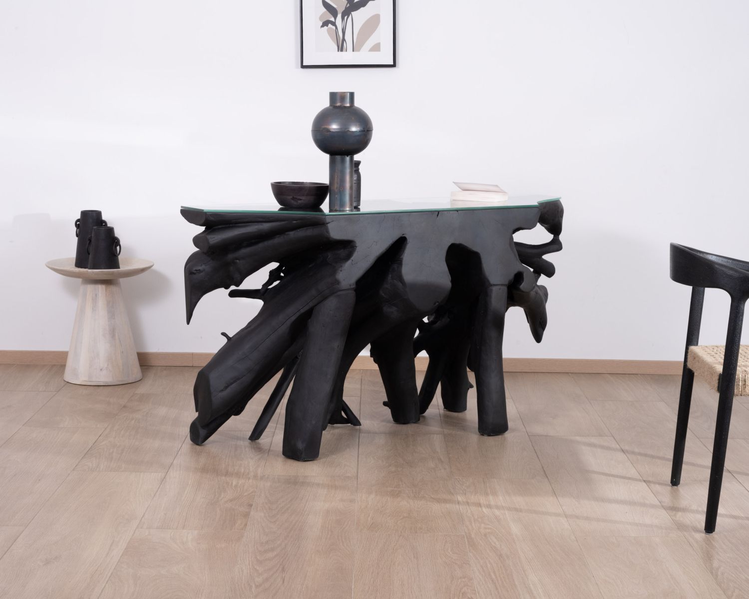 Console 150 cm en racine de teck teintée noir avec plateau verre "Jungle"
