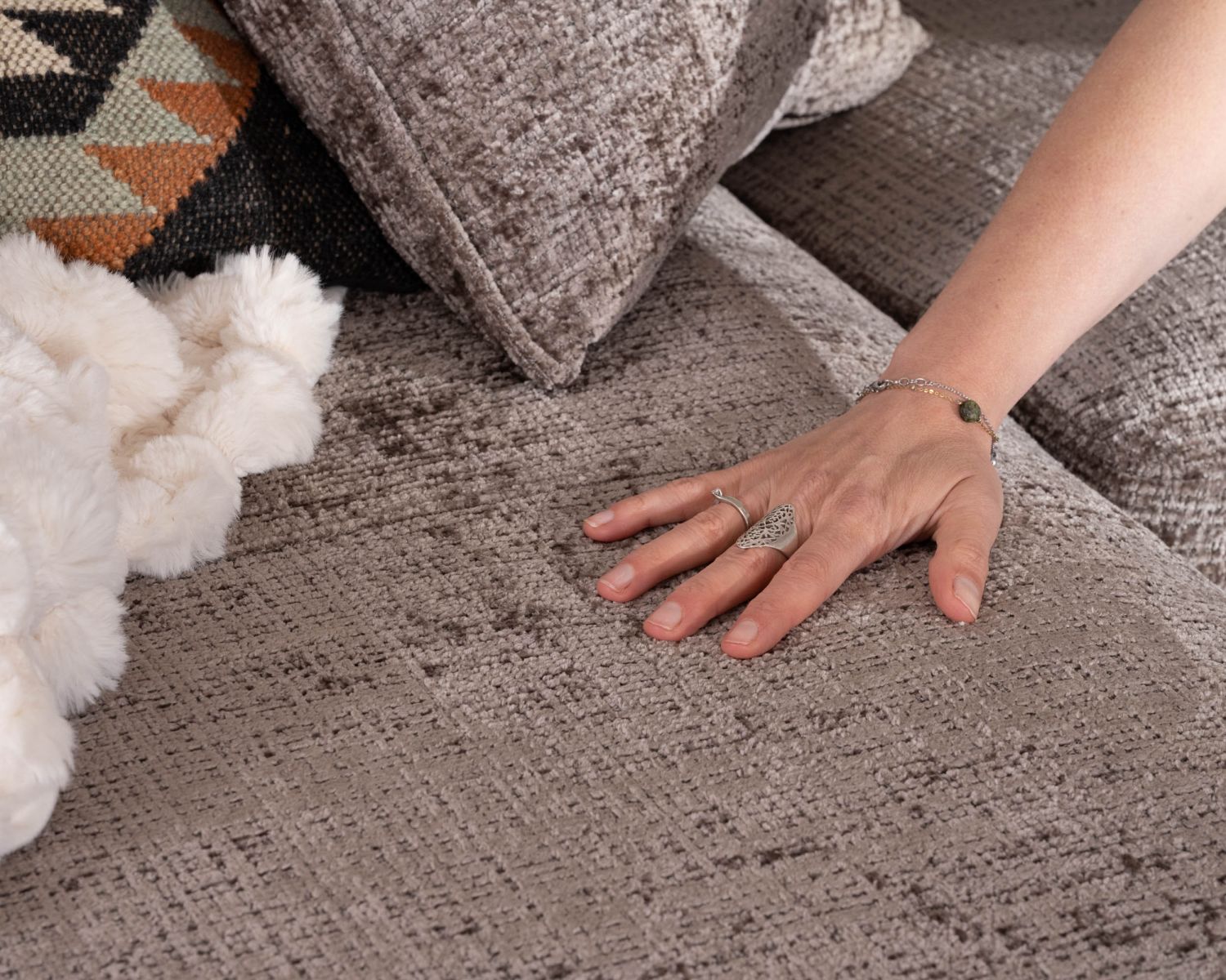 Canapé angle gauche ultra confort en tissu chenillé doux gris cendre "Hasting"