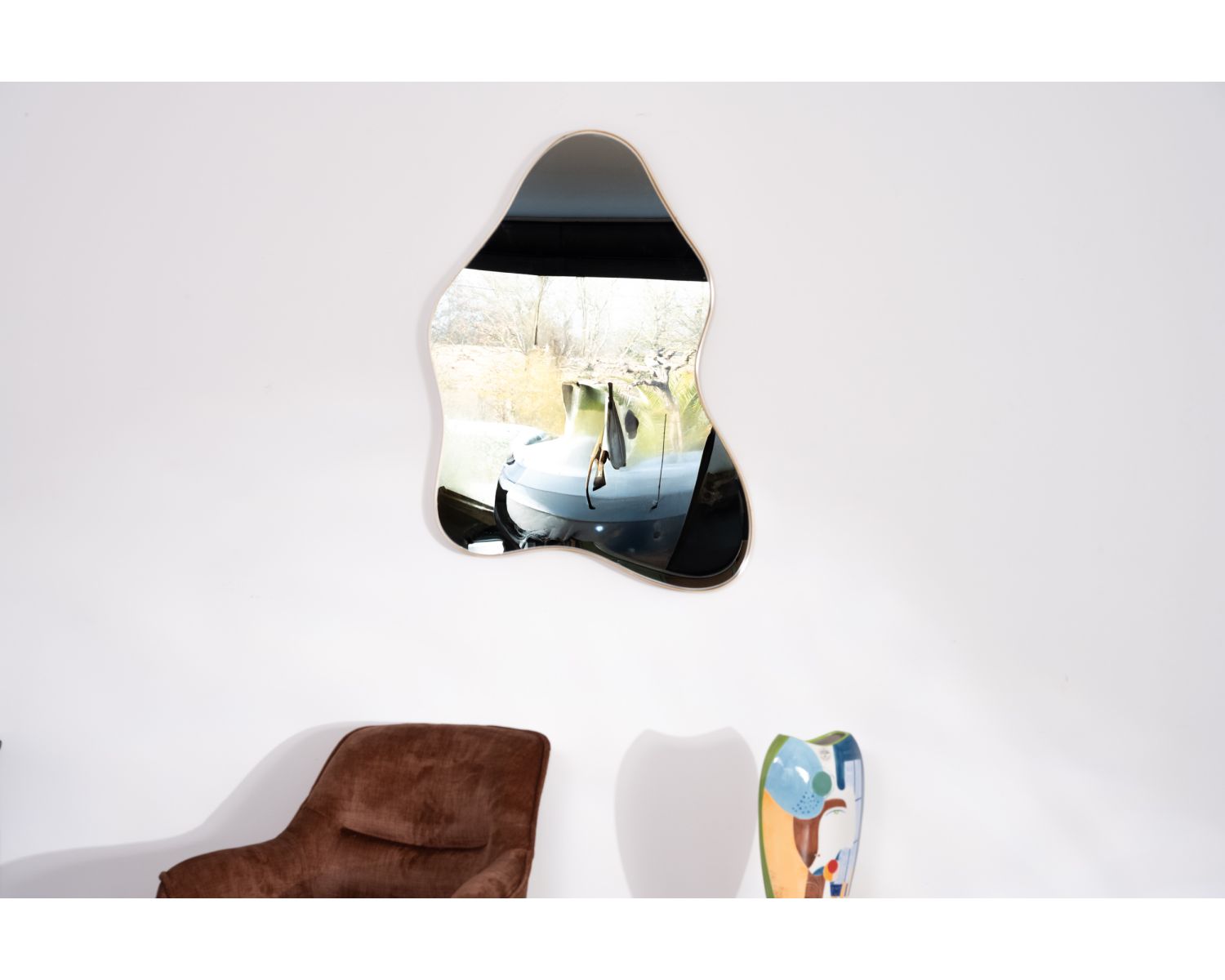 Lot de 2 miroirs forme organique "Patras" encadrement métal doré