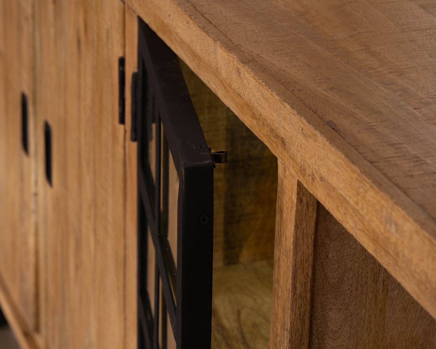 Buffet contemporain en manguier massif 3 portes avec vitrine "Manelo" 175 cm