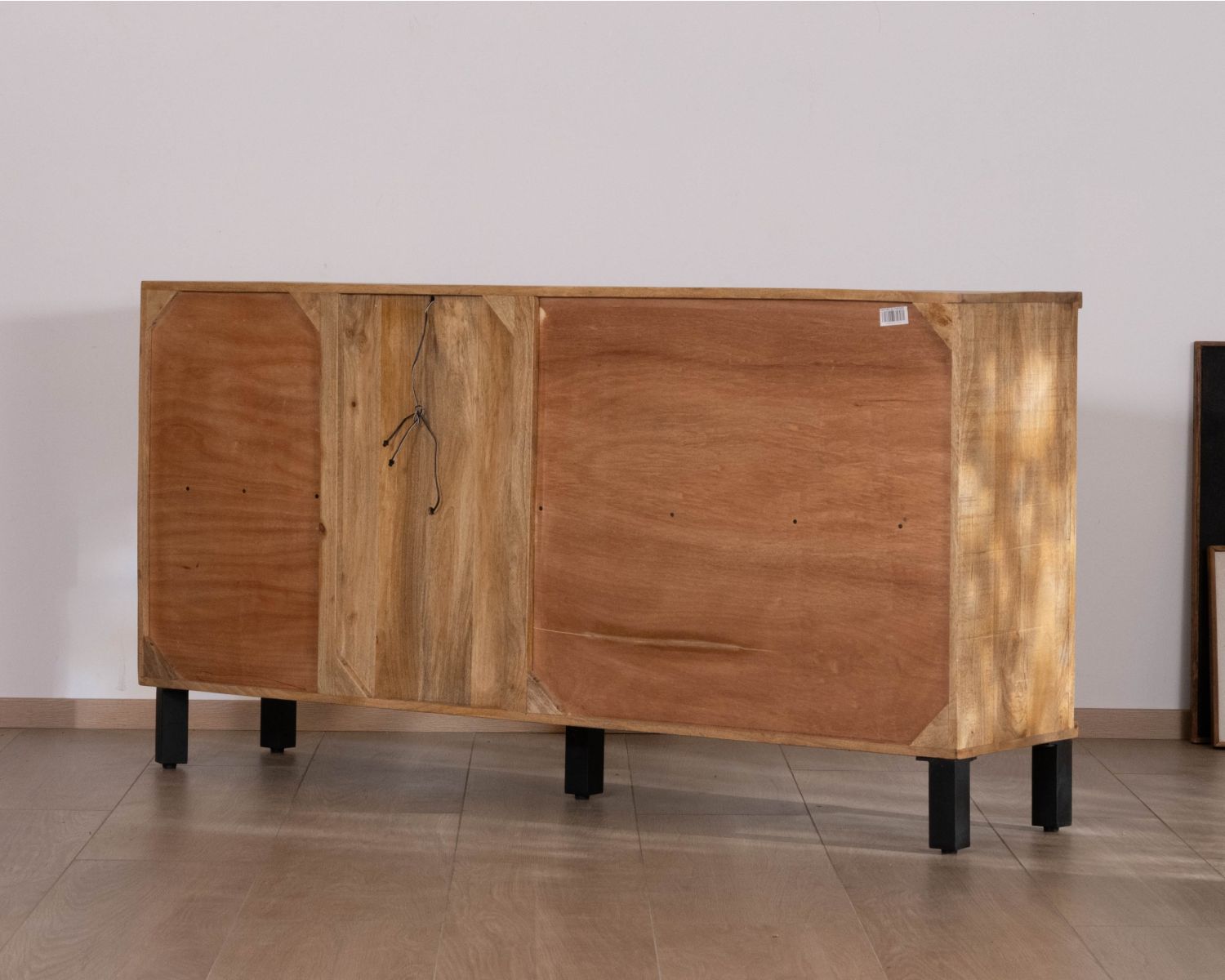 Buffet contemporain en manguier massif 3 portes avec vitrine "Manelo" 175 cm