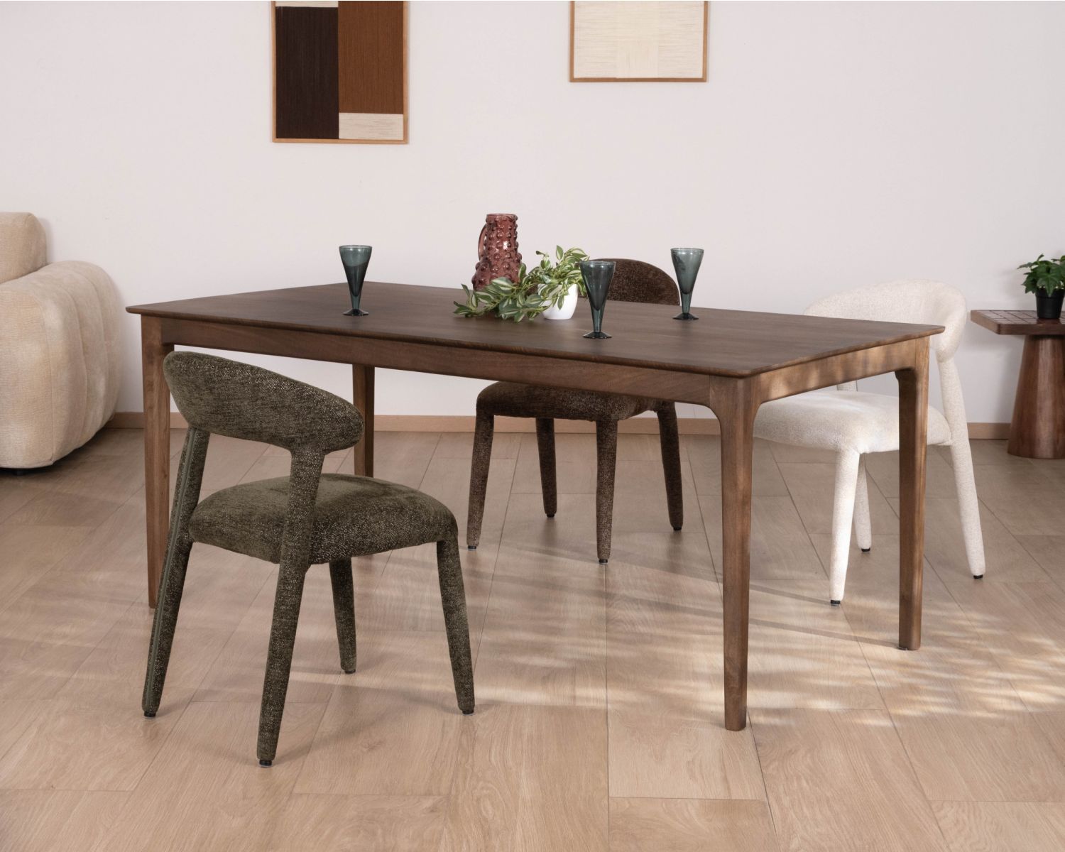 Table de repas 180 cm en manguier design épuré "Amok"