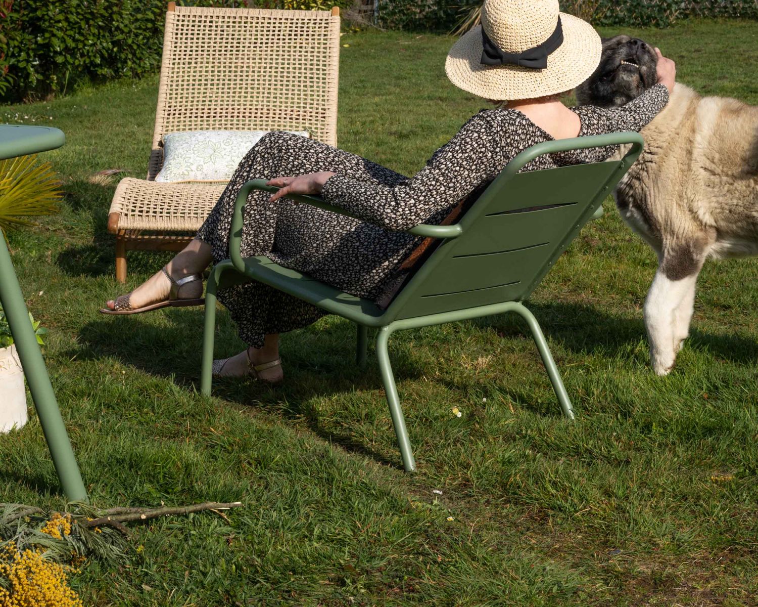 Fauteuil de jardin esprit rétro en métal vert "Horizon"