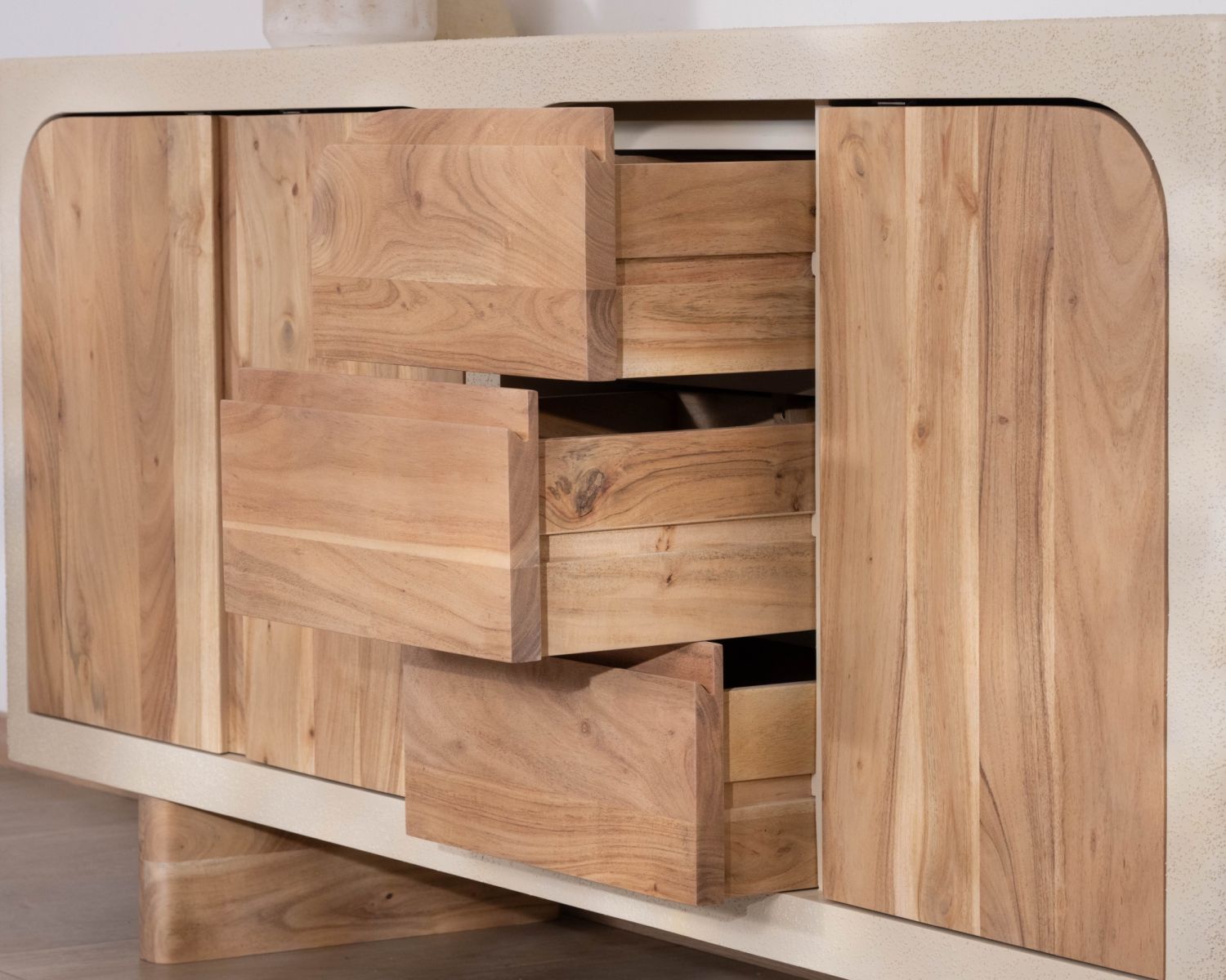 Buffet 170 cm esprit organique aspect béton sablé "Miona"