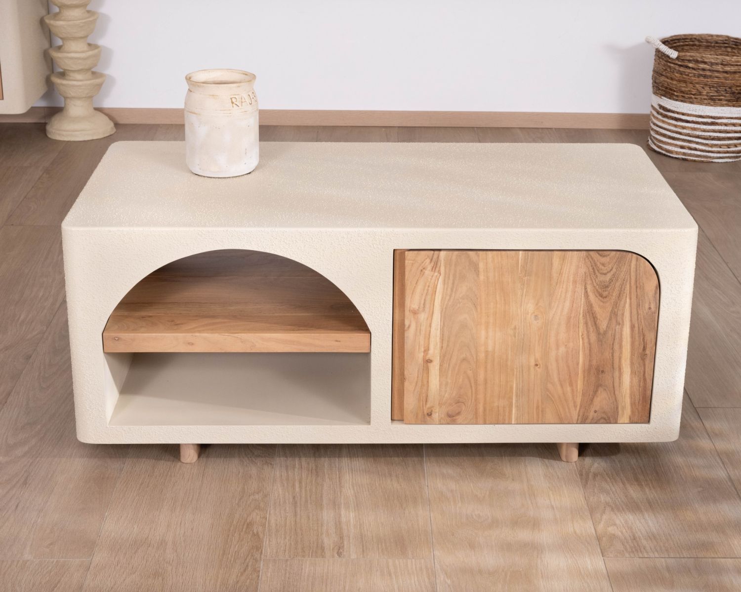 Table basse rectangle avec niche design esprit organique "Miona"