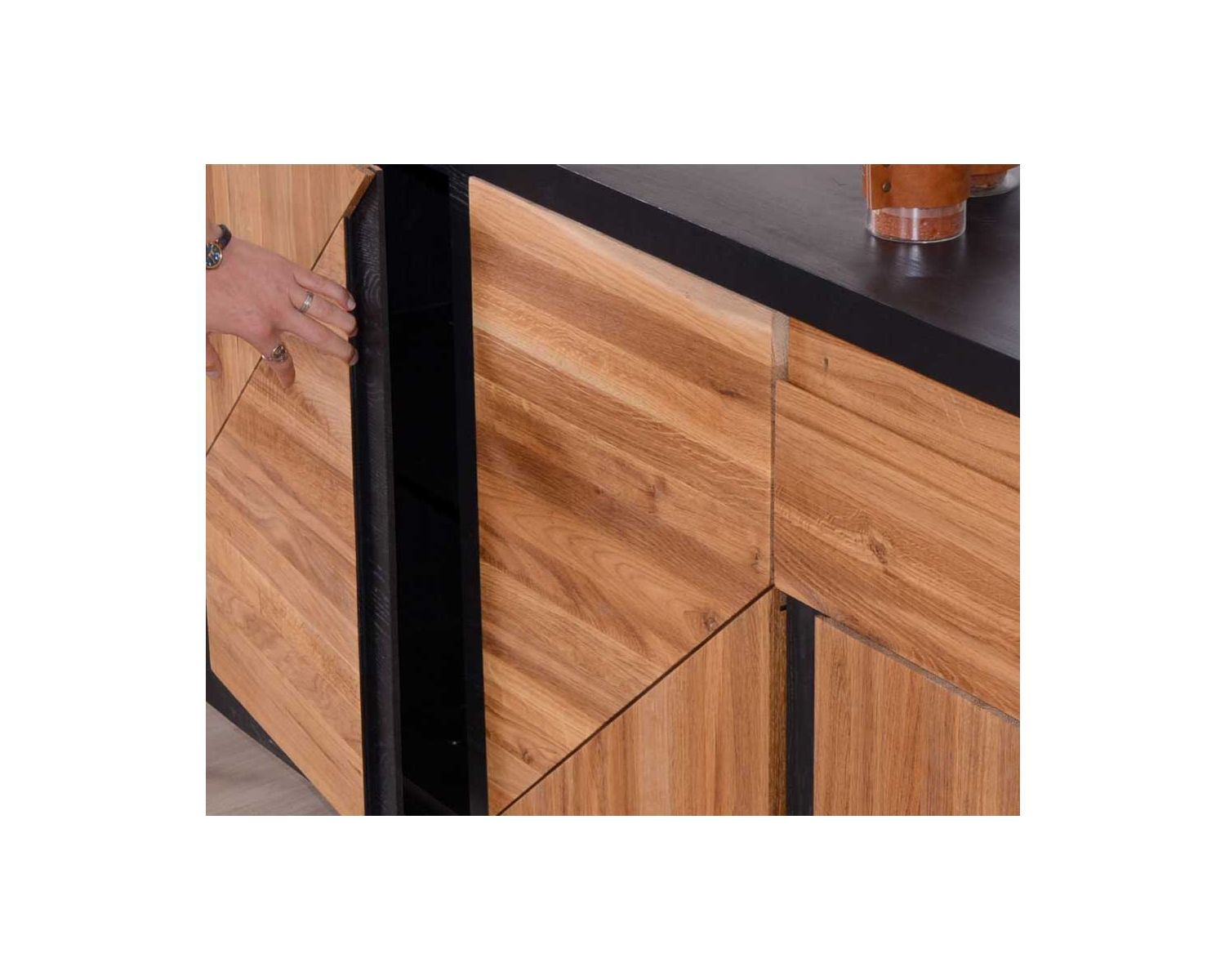 Bahut contemporain bicolore en bois massif 3 portes et 1 tiroir "Flix"