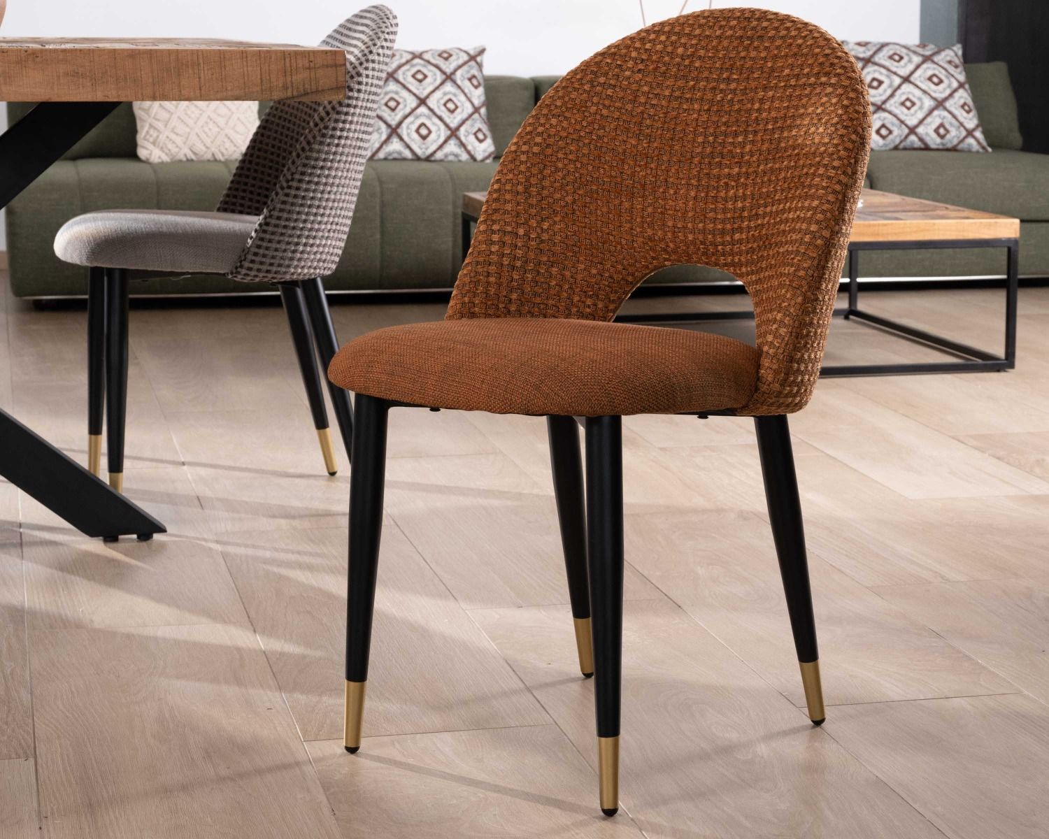 Lot de 2 chaises en tissu rouille et pieds métal laqué noir "Vermont"