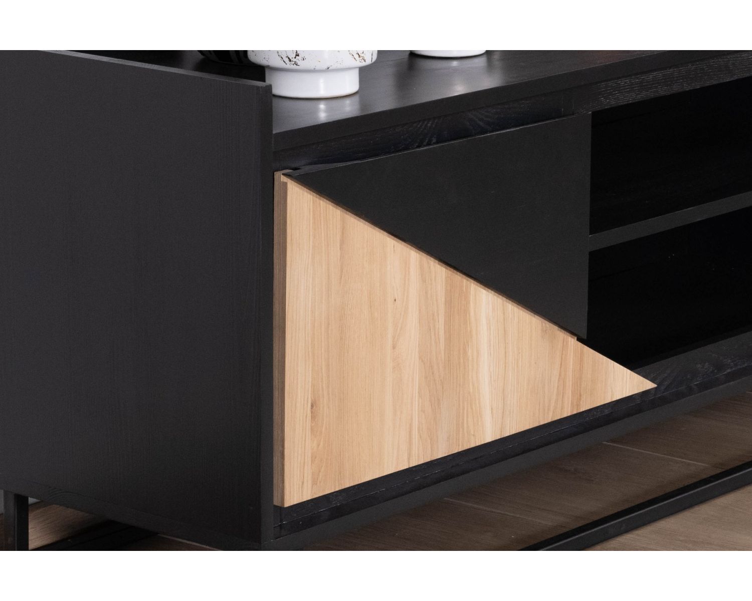 Meuble télé 2 portes 180 cm en bois massif "Trace"