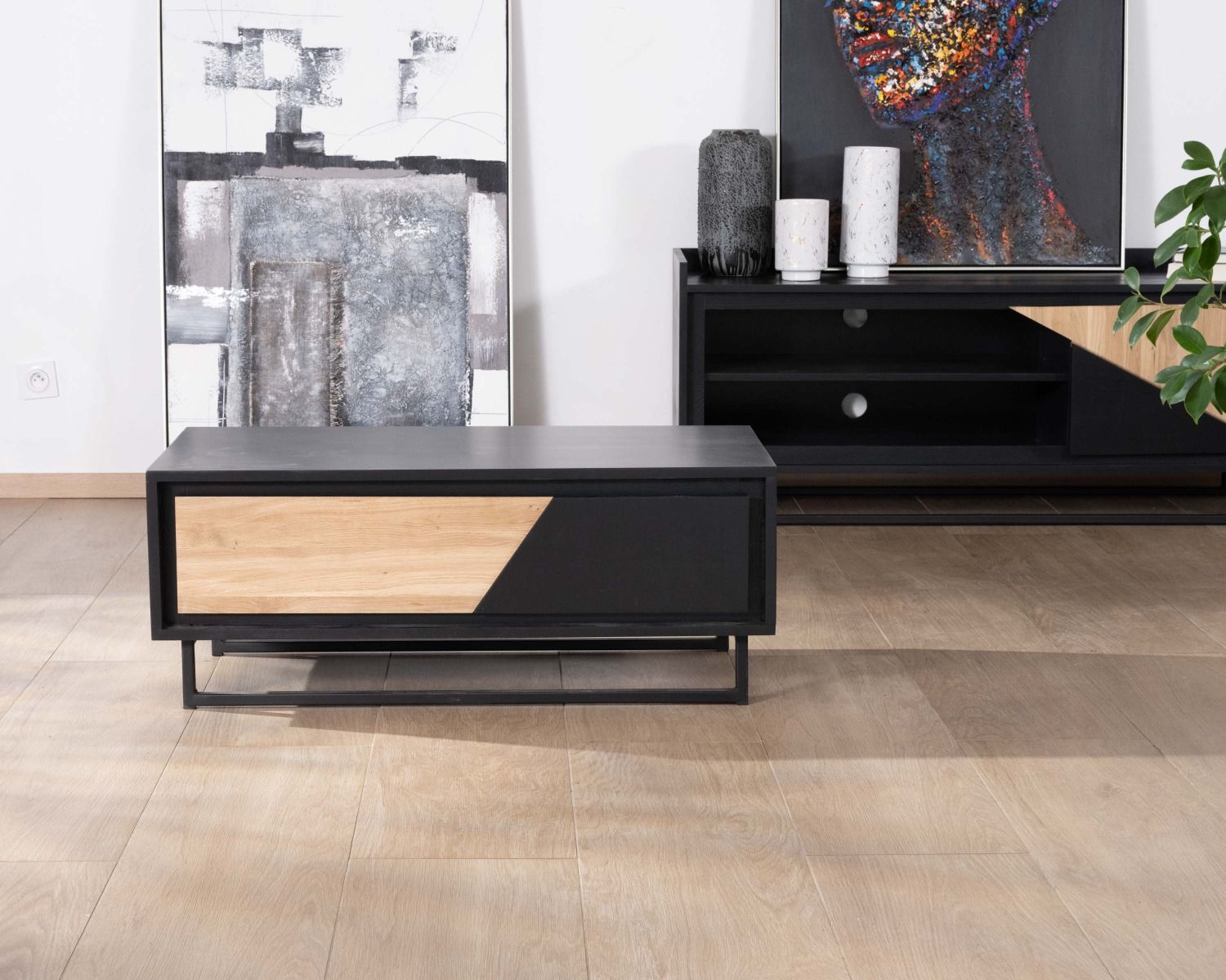 Table de salon en bois massif noir et blanchi "Trace"