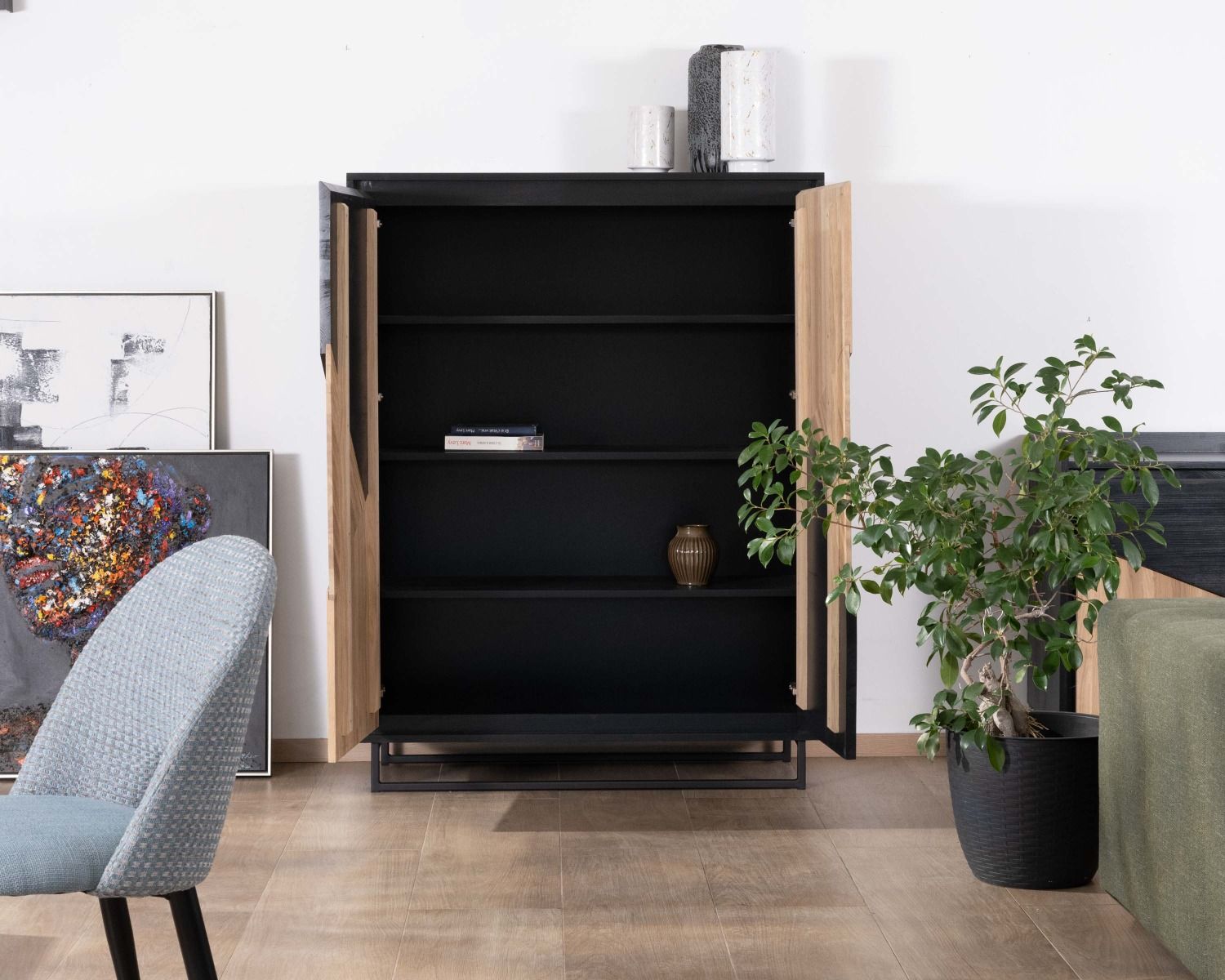 Armoire 2 portes en bois massif finition noire et huilée blanchie "Trace"