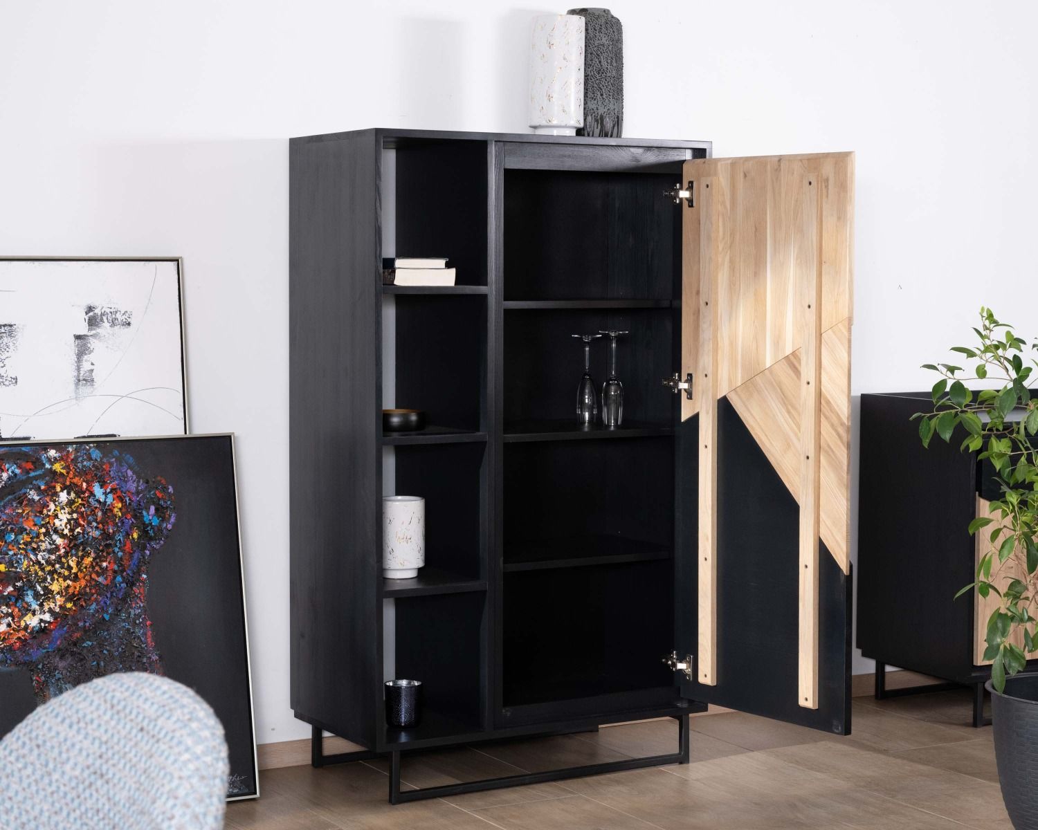 Armoirette à étagères en bois massif finition huilée blanchie et noir "Trace"