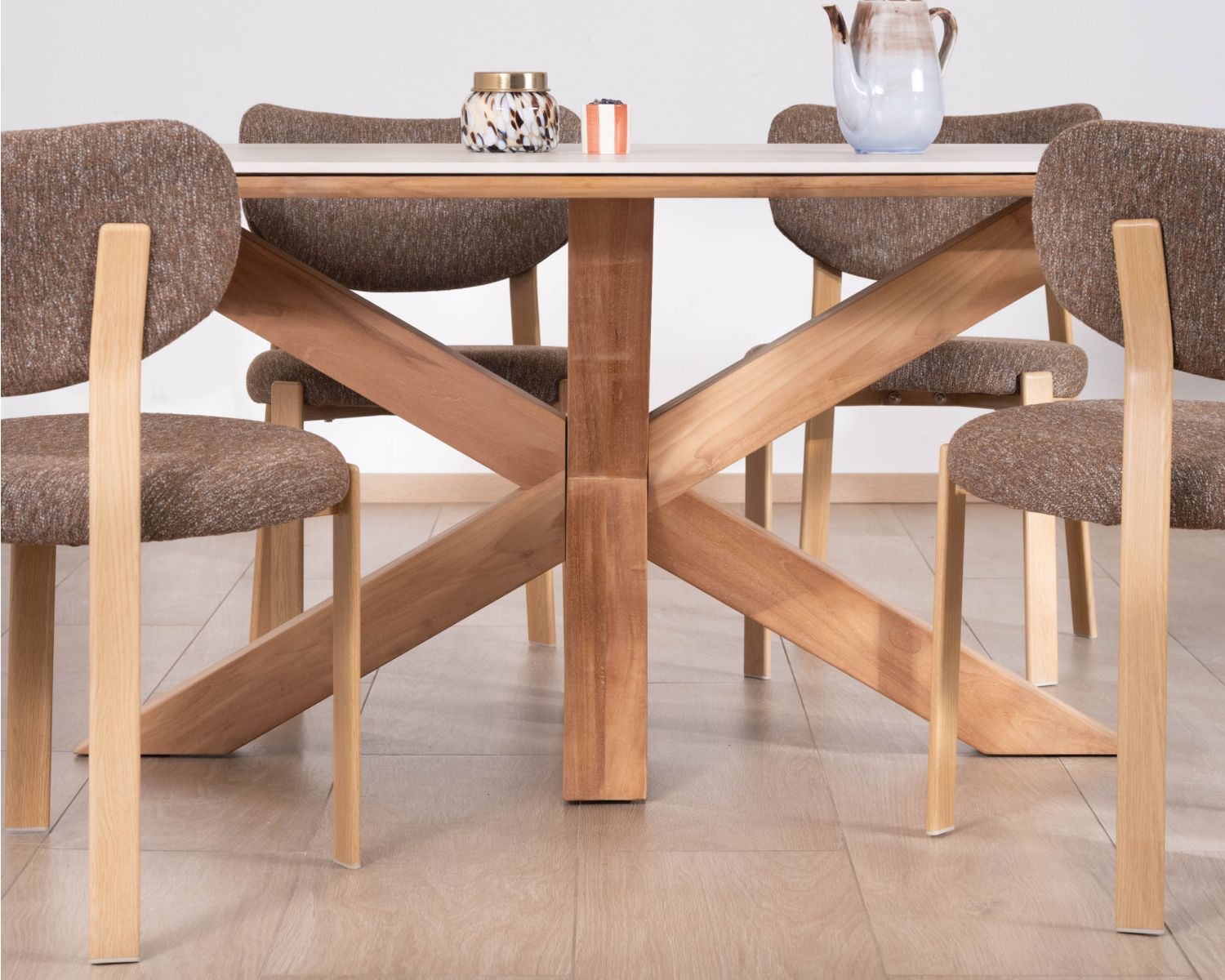 Table de jardin 240 cm en teck massif plateau céramique effet travertin "Avenor" piètement étoile