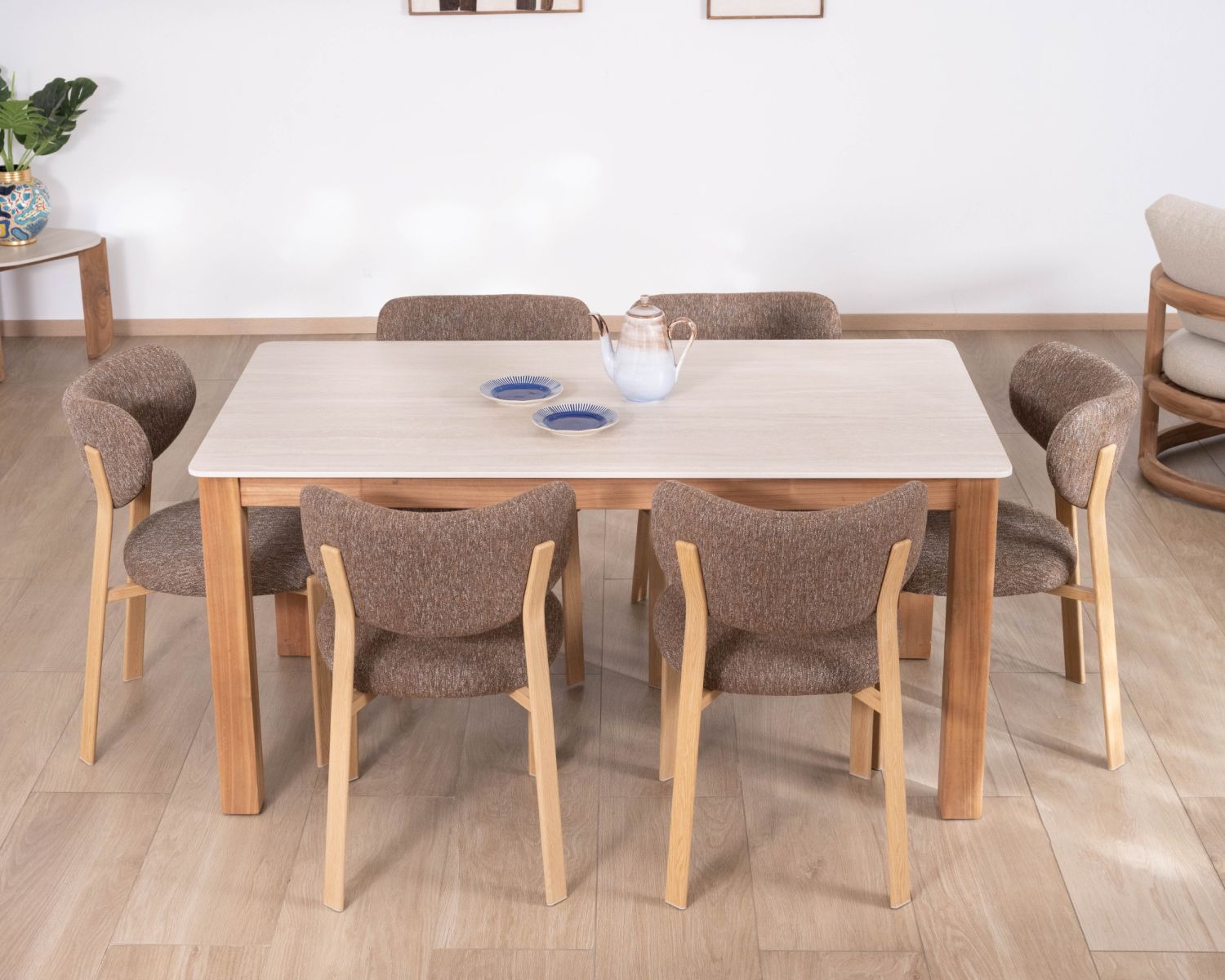 Table à manger 200 cm esprit campagne chic "Arvik" en teck massif et céramique effet travertin