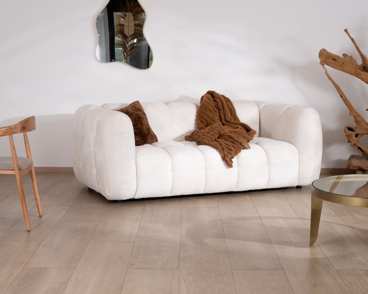 Canapé cocooning 3 places tissu bouclette blanc avec surpiqures "Milow"