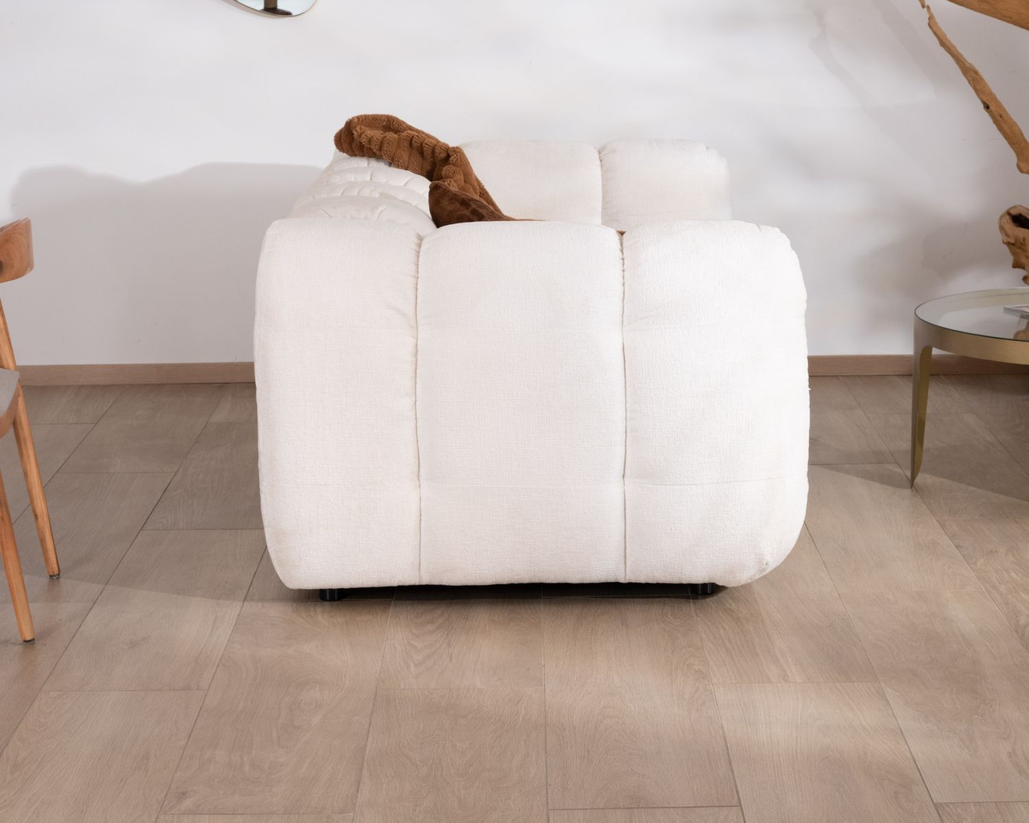 Canapé cocooning 3 places tissu bouclette blanc avec surpiqures "Milow"