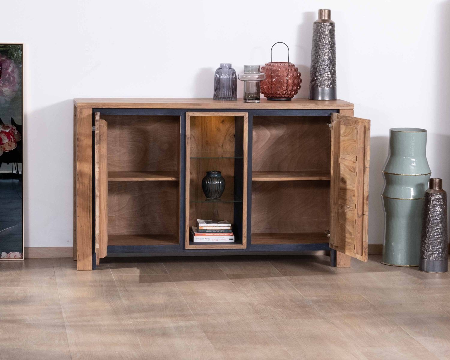 Buffet contemporain 150cm en acacia 2 portes et étagères vitrées "Fantaisie"