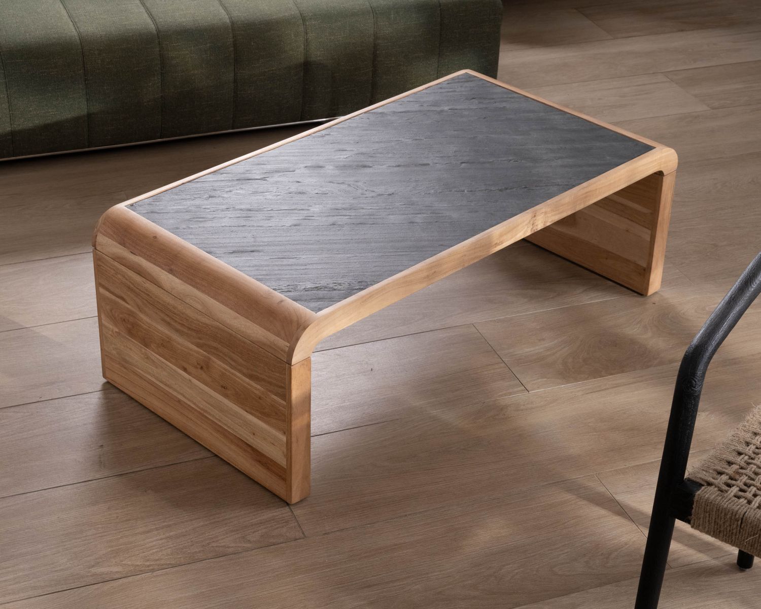 Table basse design retro avec plateau placage pierre "Pikto"