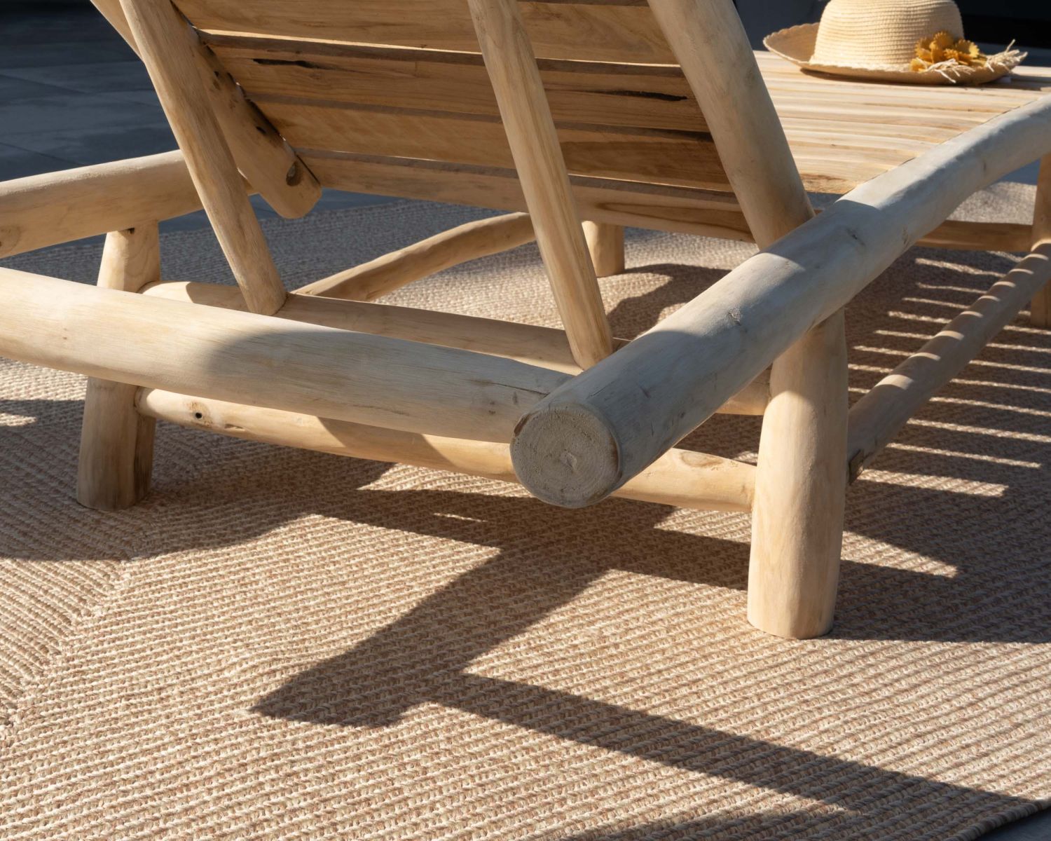 Bain de soleil 1 place design exotique "Sumatra" structure branches