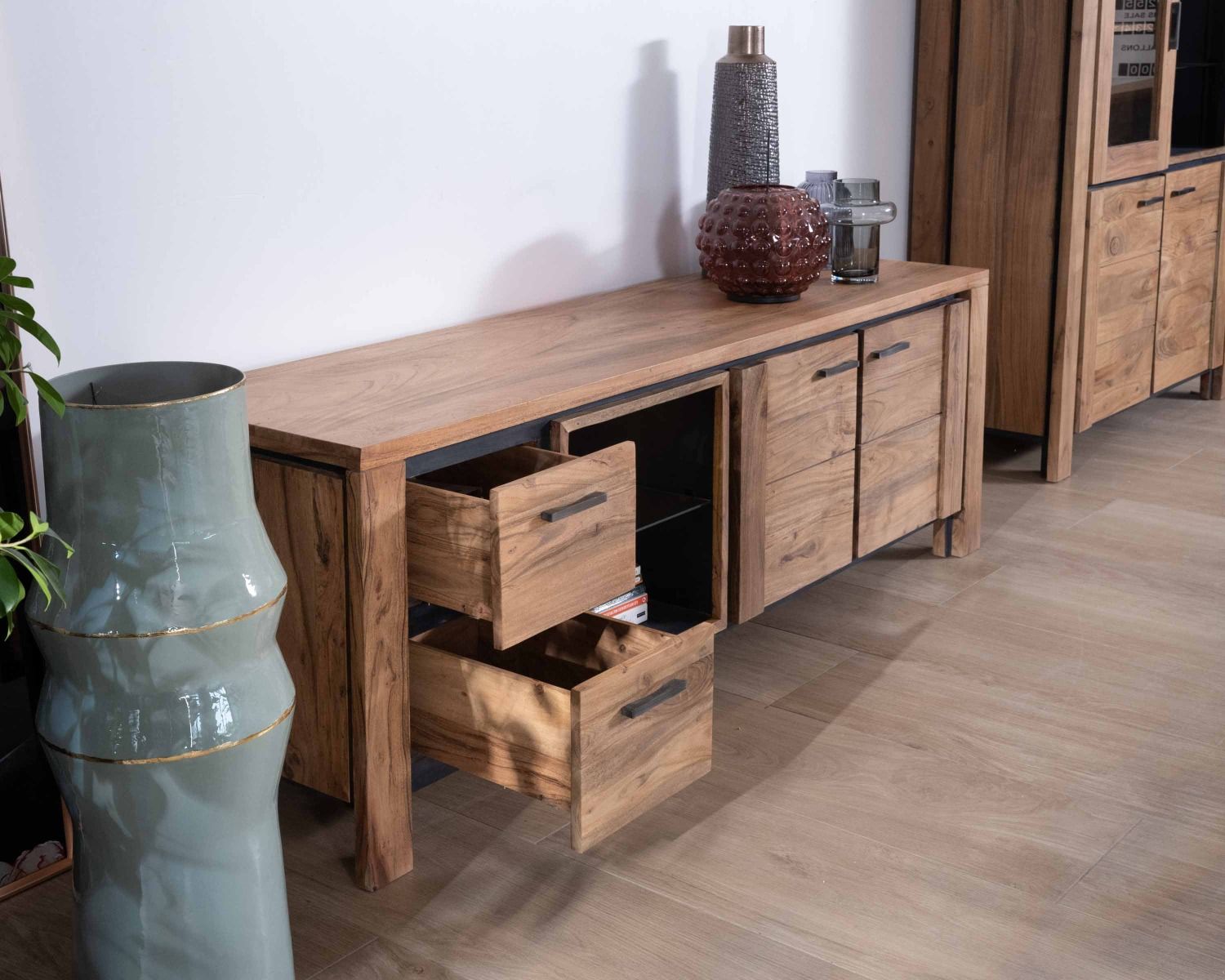 Meuble TV 180cm acacia massif avec niche éclairage LED et étagère verre "Fantaisie"