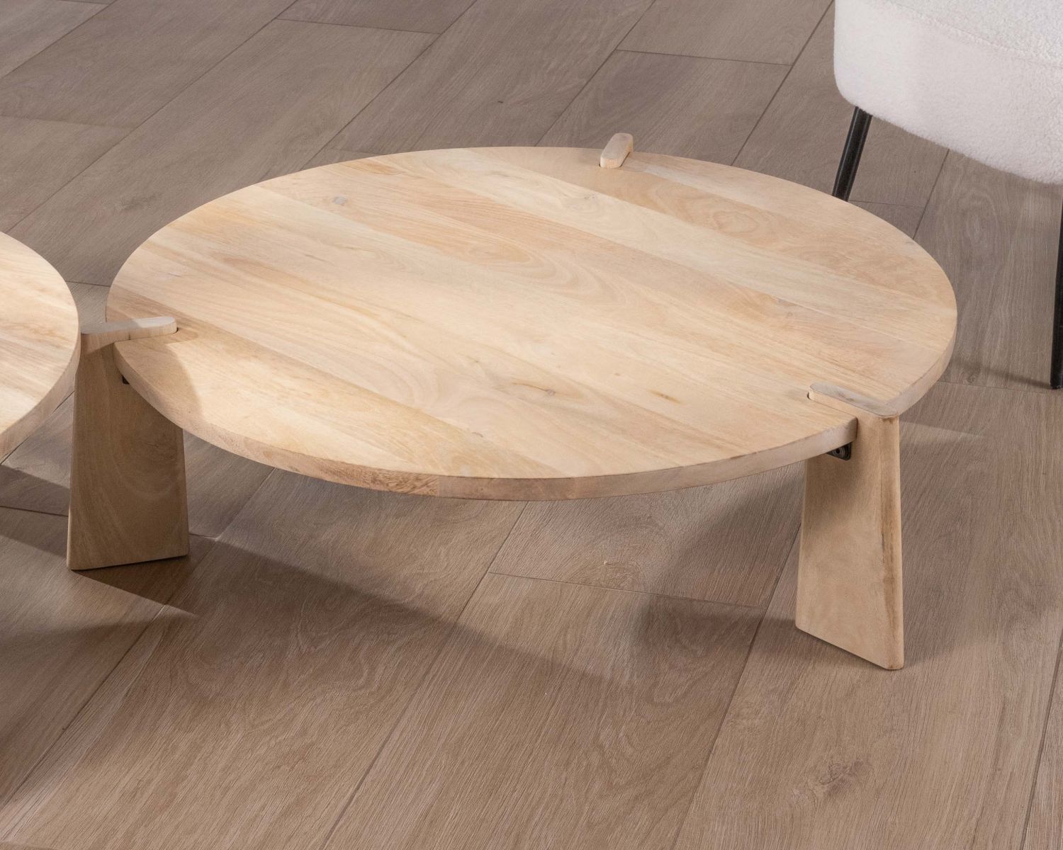 Duo de tables basses rondes en manguier naturel "Loopie"