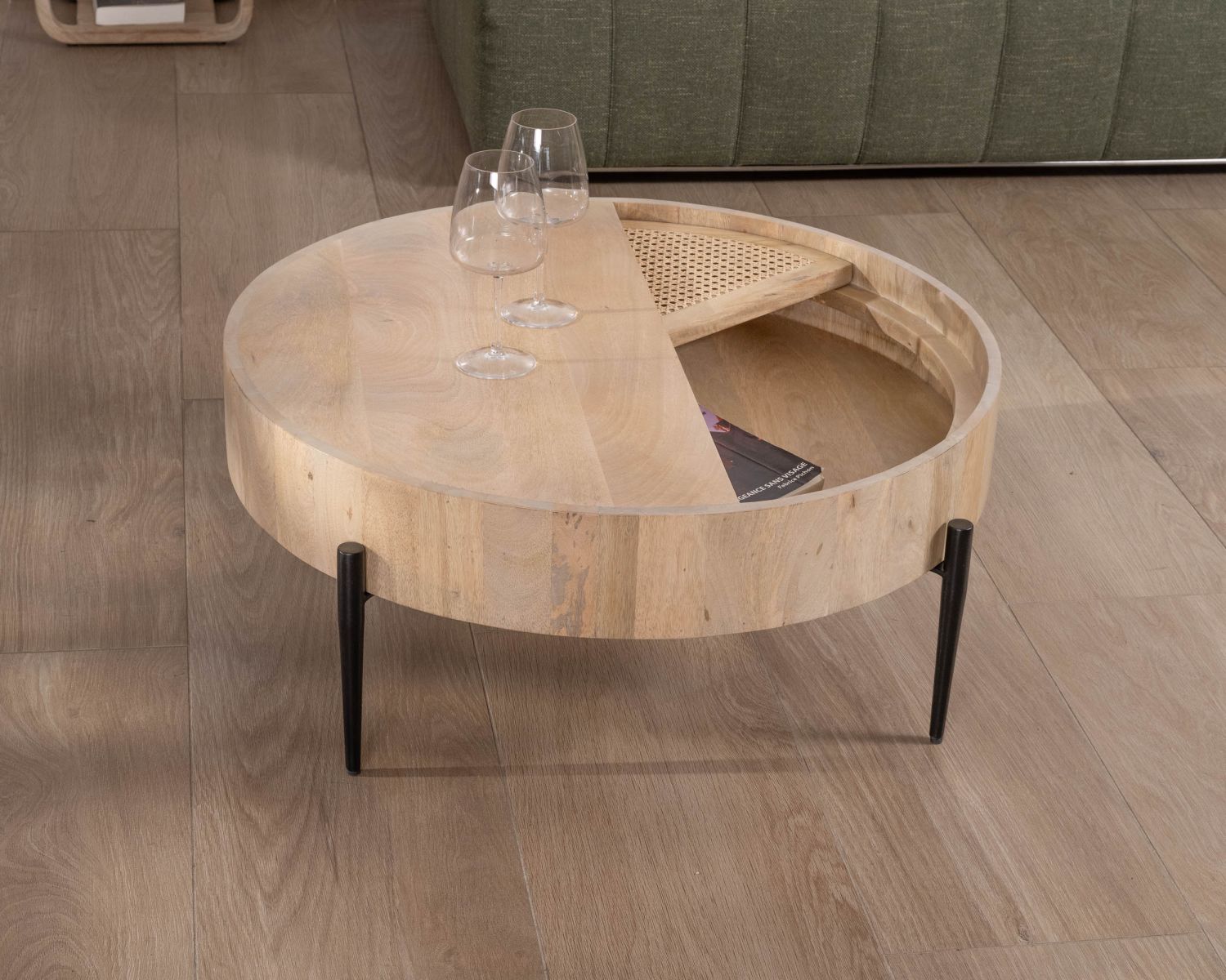 Table basse ronde avec plateau pivotant en cannage "Loopie" diamètre 80 cm