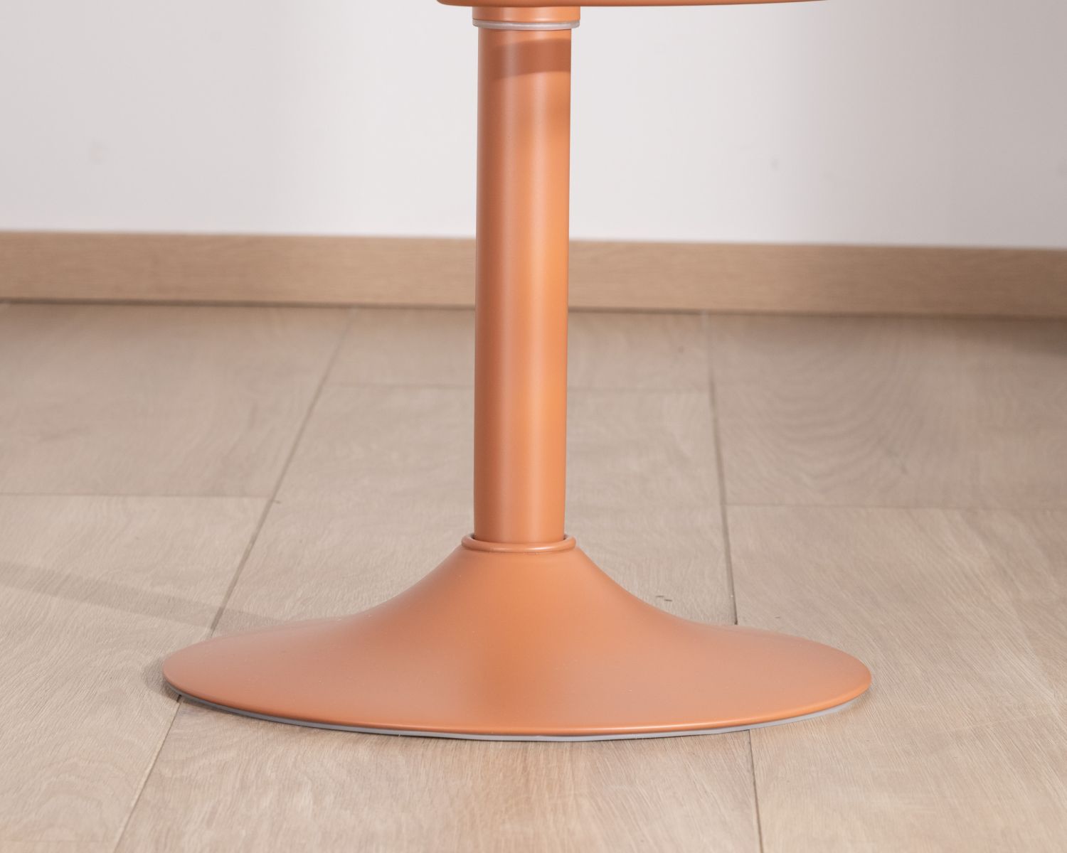 Lot de 2 tabourets de bar réglables en hauteur "Juo" bois et métal terracotta