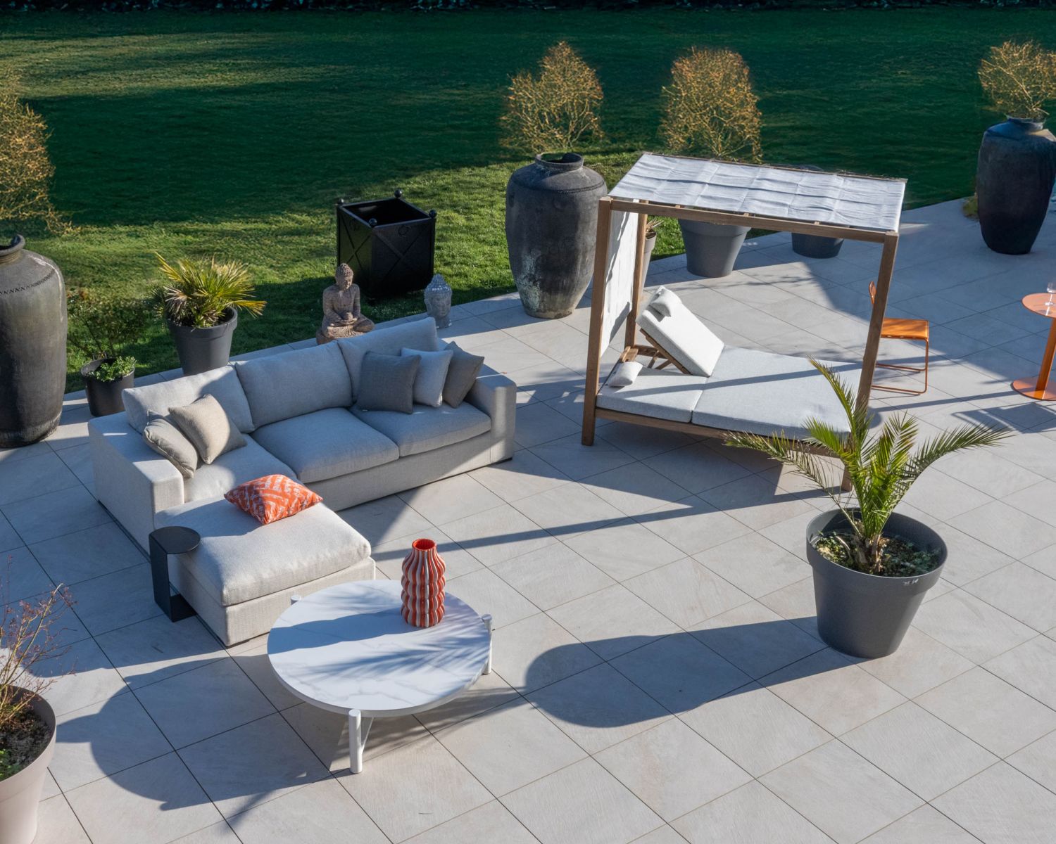 Lit de jardin en teck et tissu spécial extérieur gris clair "Eclipse"