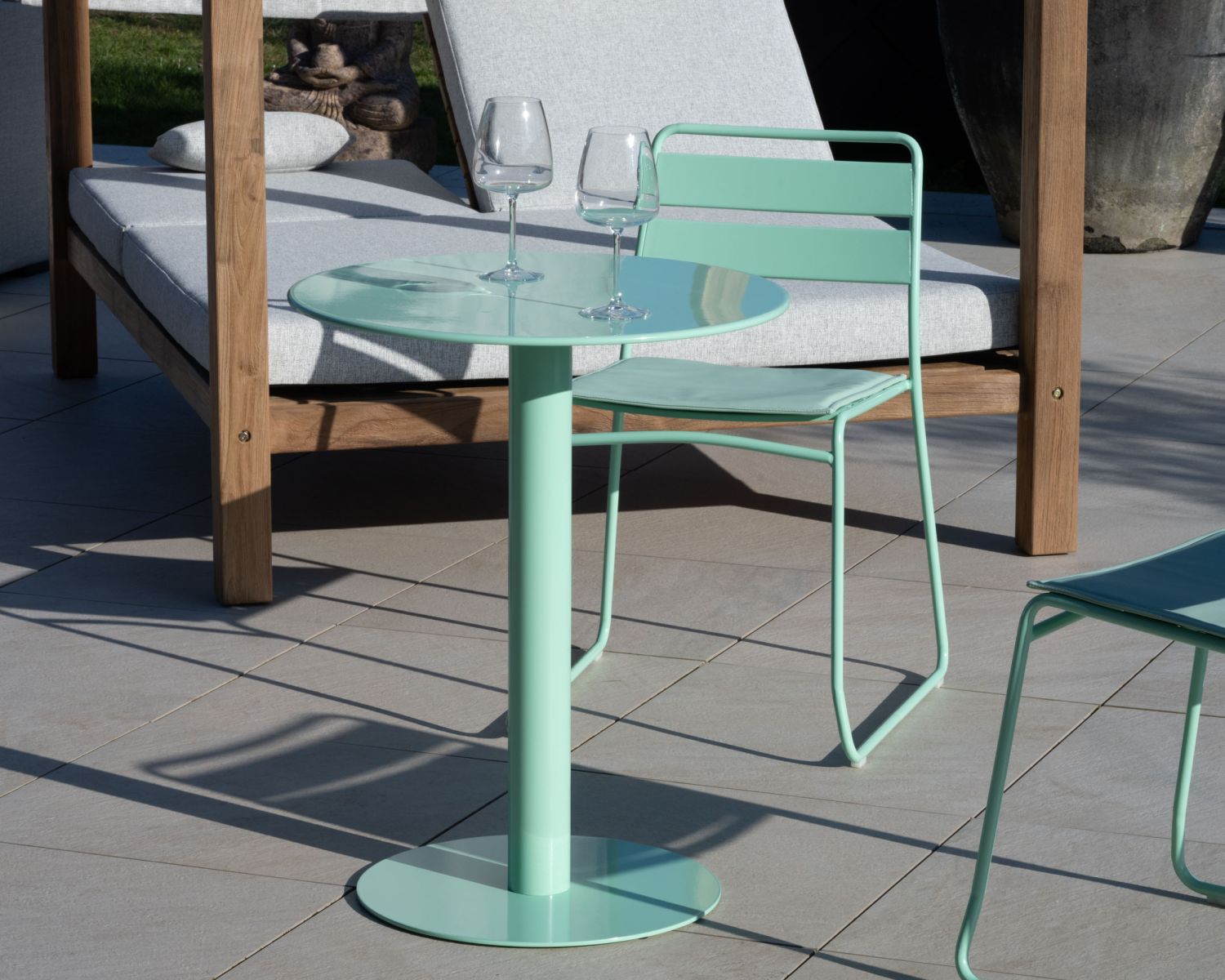 Ensemble bistrot en métal coloré turquoise "Juicy" esprit pop