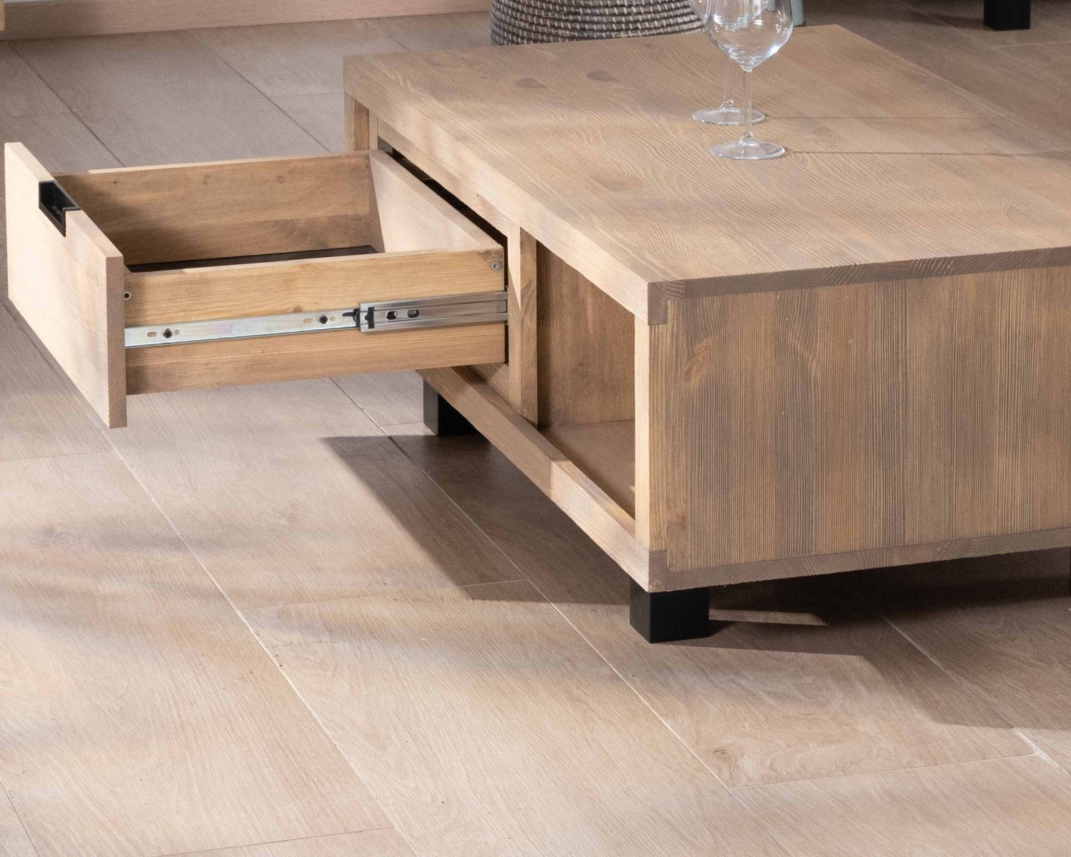 Table de salon 110 cm avec tiroir en pin brossé et métal "Tolf"