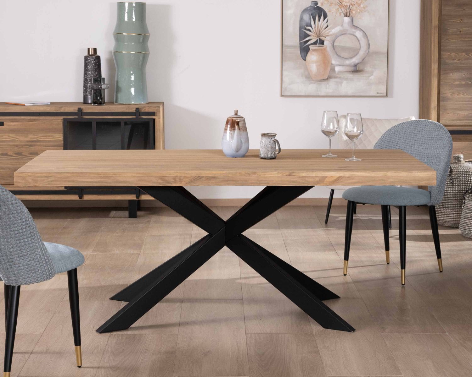 Table à manger rectangulaire 180 cm pin brossé et pieds mikado en métal noir "Tolf"