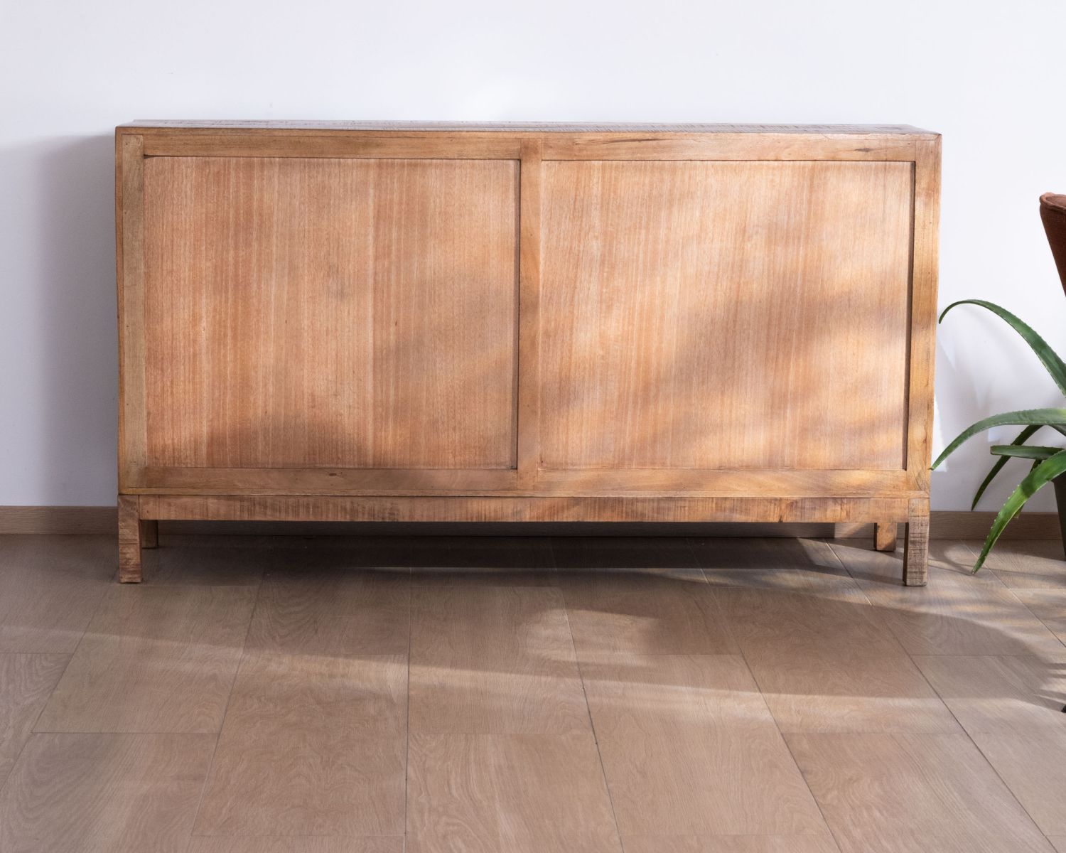 Buffet 4 portes coulissantes en manguier massif "Aruna" style ethnique chic