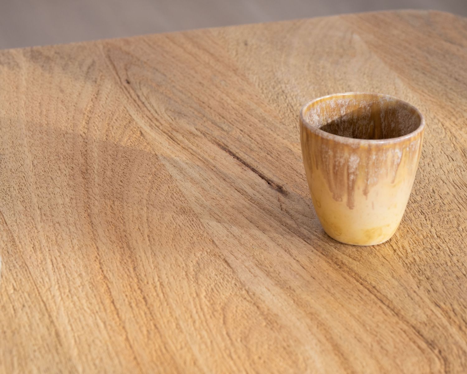 Table carrée esprit bistrot en manguier naturel "Piccadilly" 70 cm