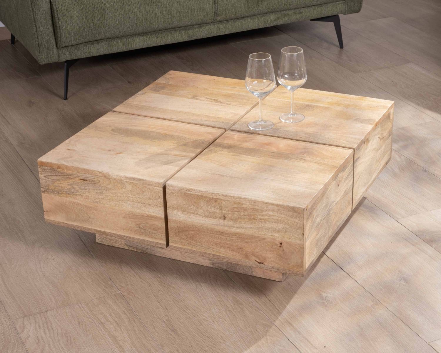 Table basse carrée style contemporain en bois massif naturel "Pablo"