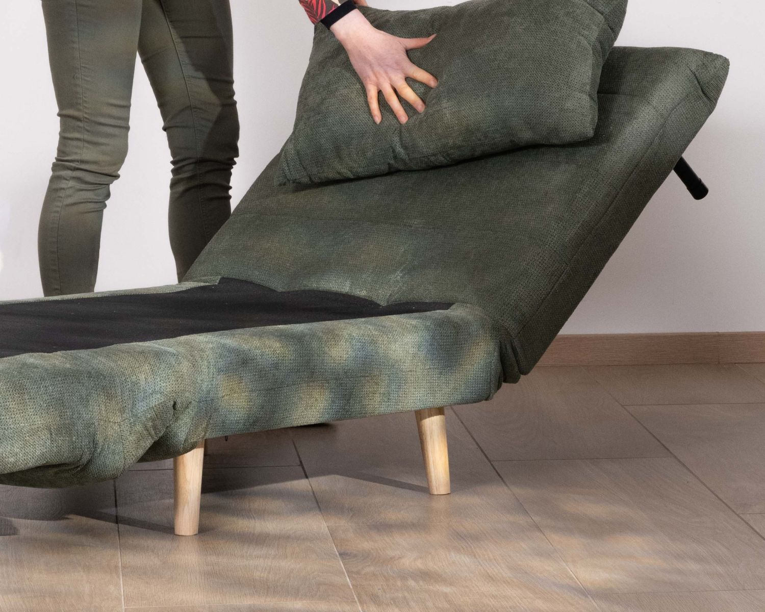 Fauteuil esprit vintage en tissu vert kaki "Folda" modulable 2 en 1