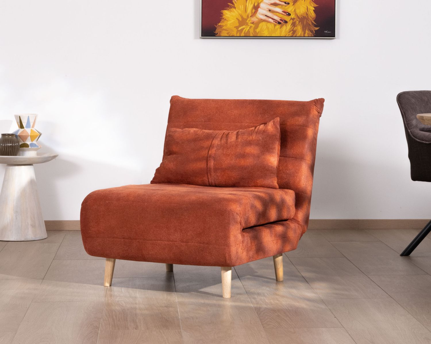 Fauteuil design scandinave en tissu terracotta "Folda" convertible en lit d'appoint