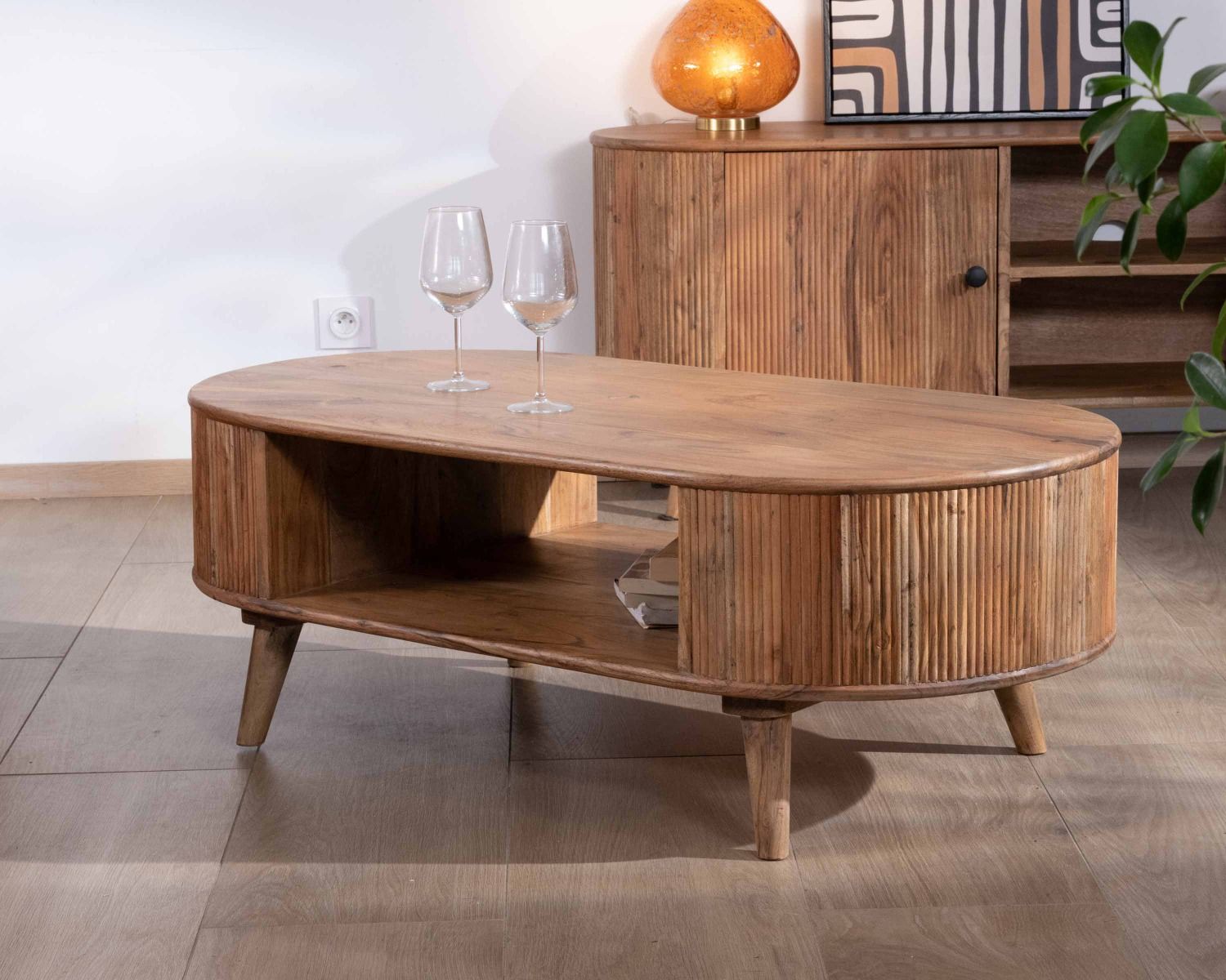 Table de salon design arrondi vintage en acacia "Boomer"