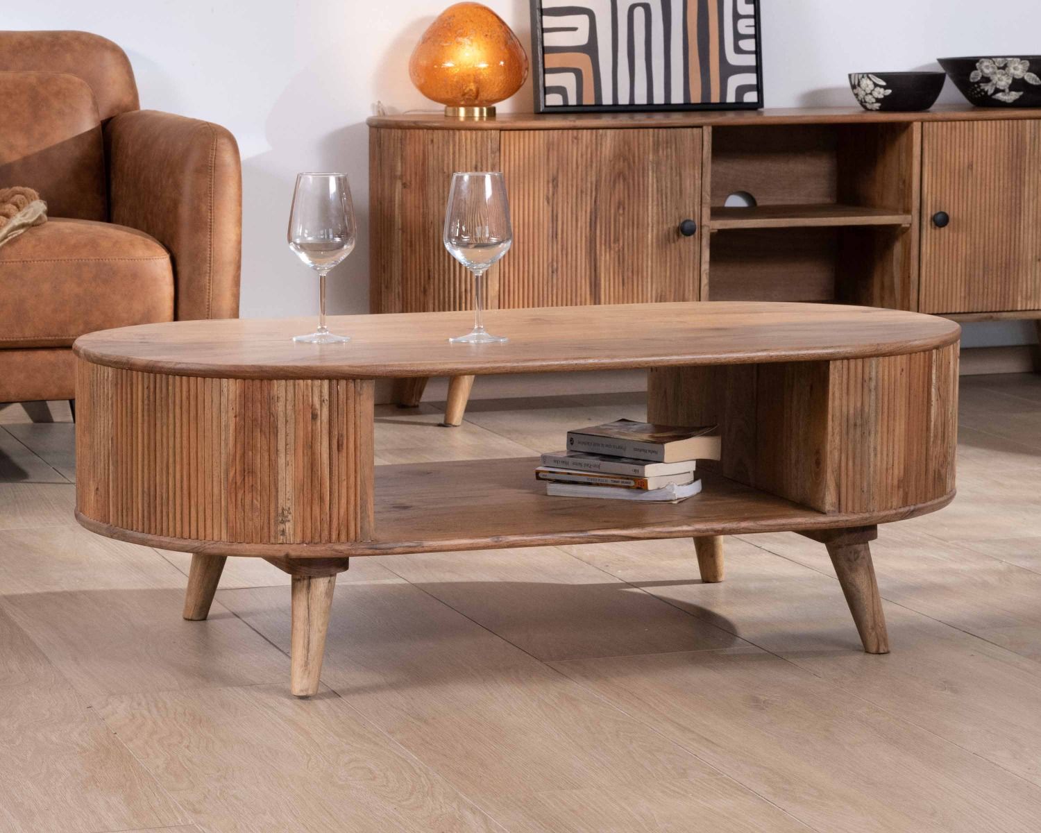 Table de salon design arrondi vintage en acacia "Boomer"