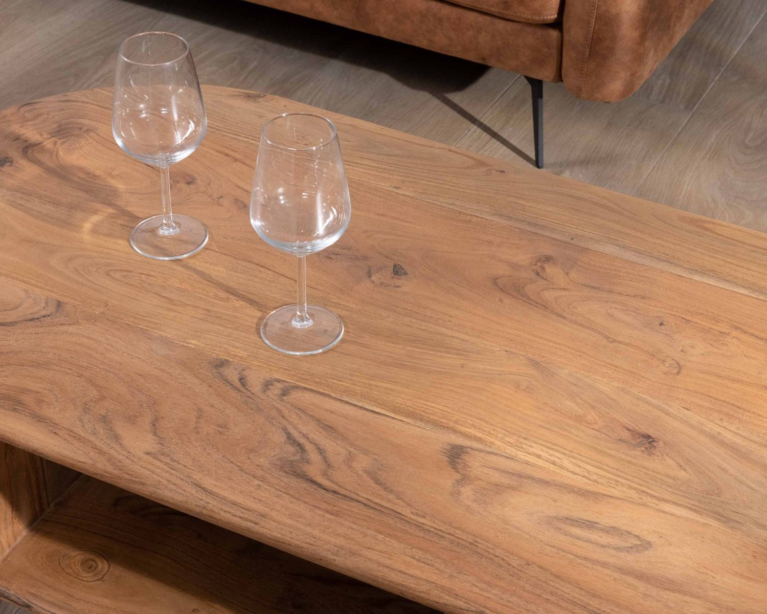 Table de salon design arrondi vintage en acacia "Boomer"