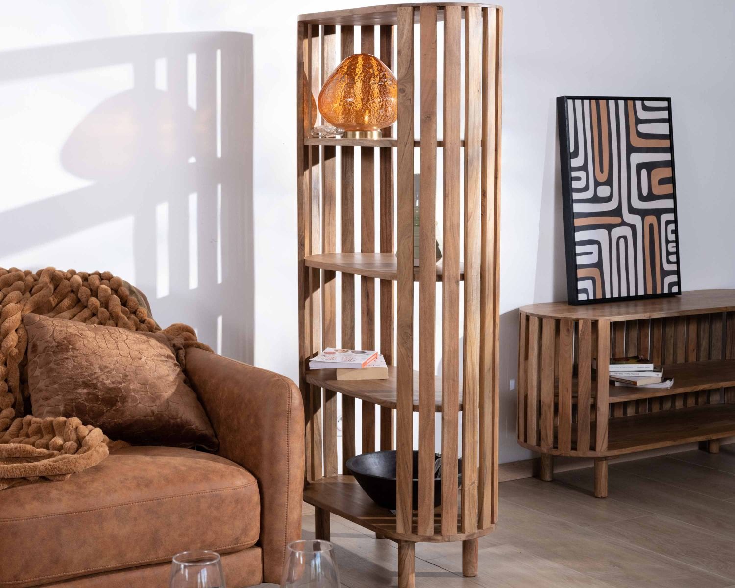 Bibliothèque design minimaliste 4 niveaux acacia massif "Latura"