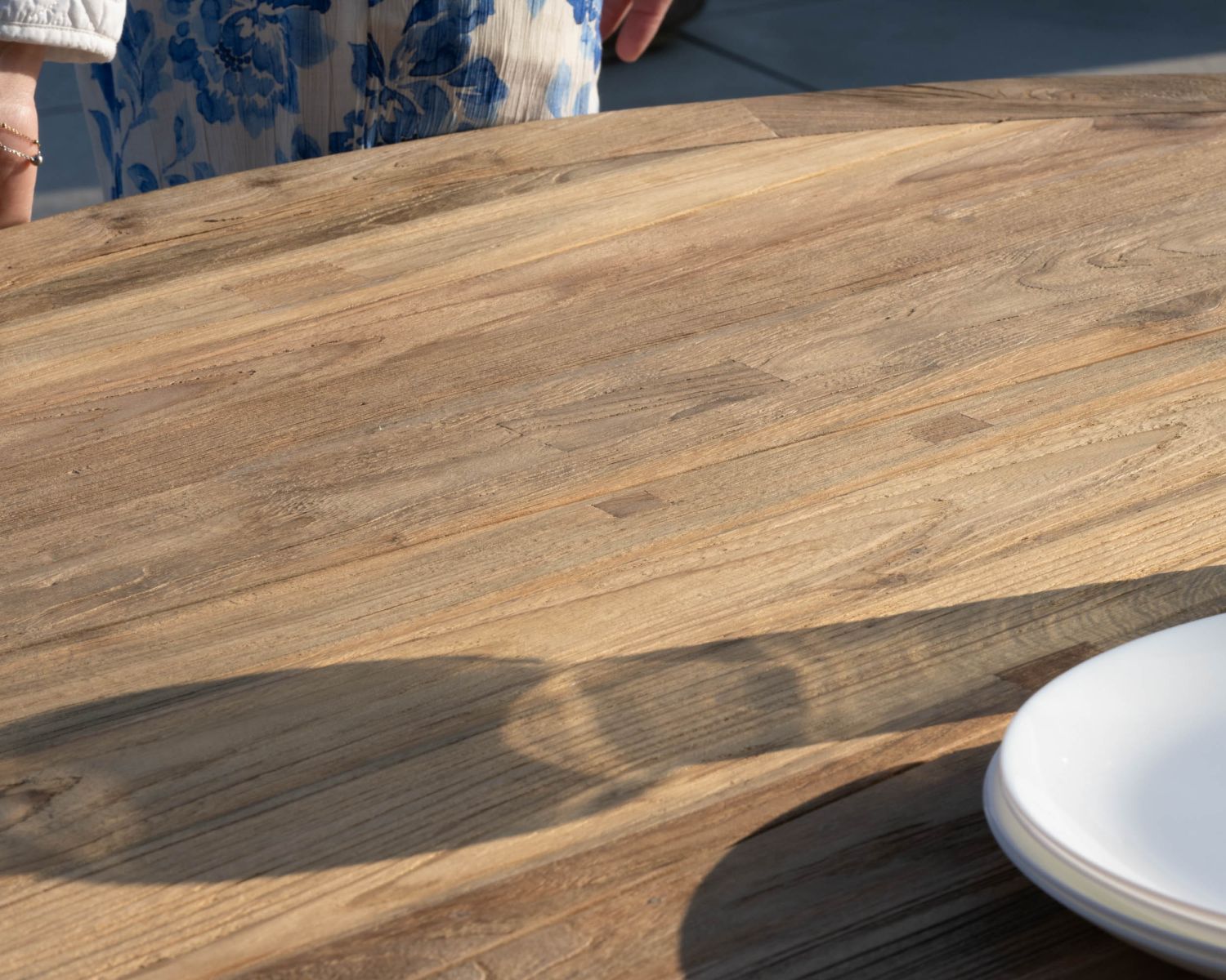 Table de repas ronde pour extérieur en teck et aluminium "Ozone" 130 cm