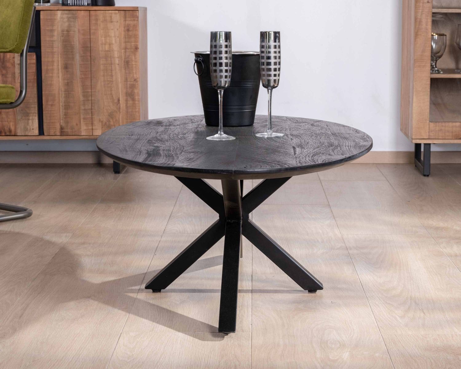 Table basse noire plateau ellipse en manguier massif sablé et pieds métal 3D "Pise"