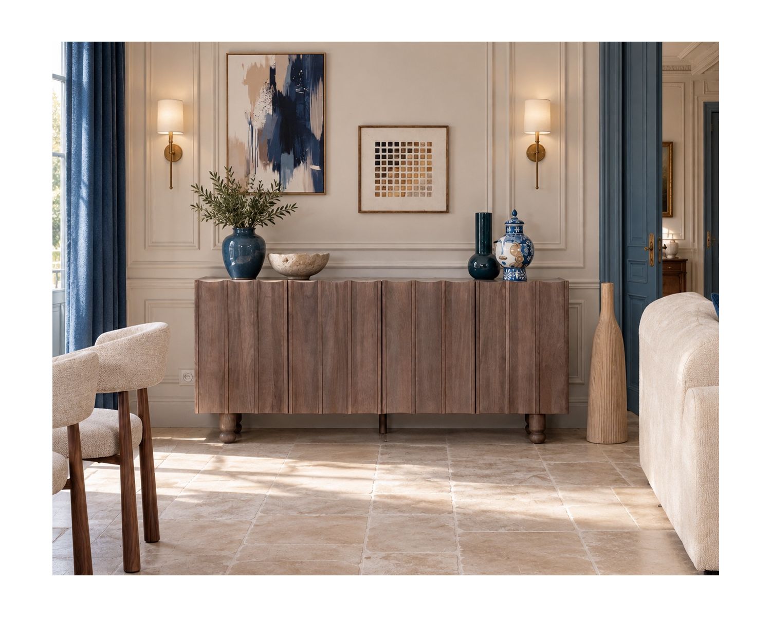Enfilade 4 portes en manguier massif et marbre beige veiné "Manon" à façades cannelées