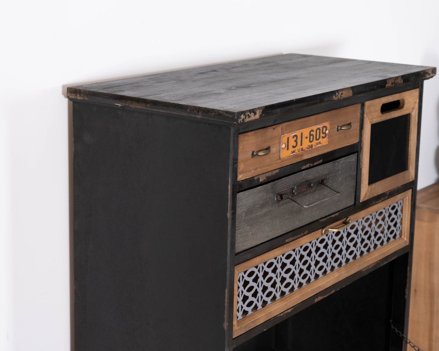 Buffet déco à tiroirs en sapin massif et façades fantaisies "Mélimélo Indus"