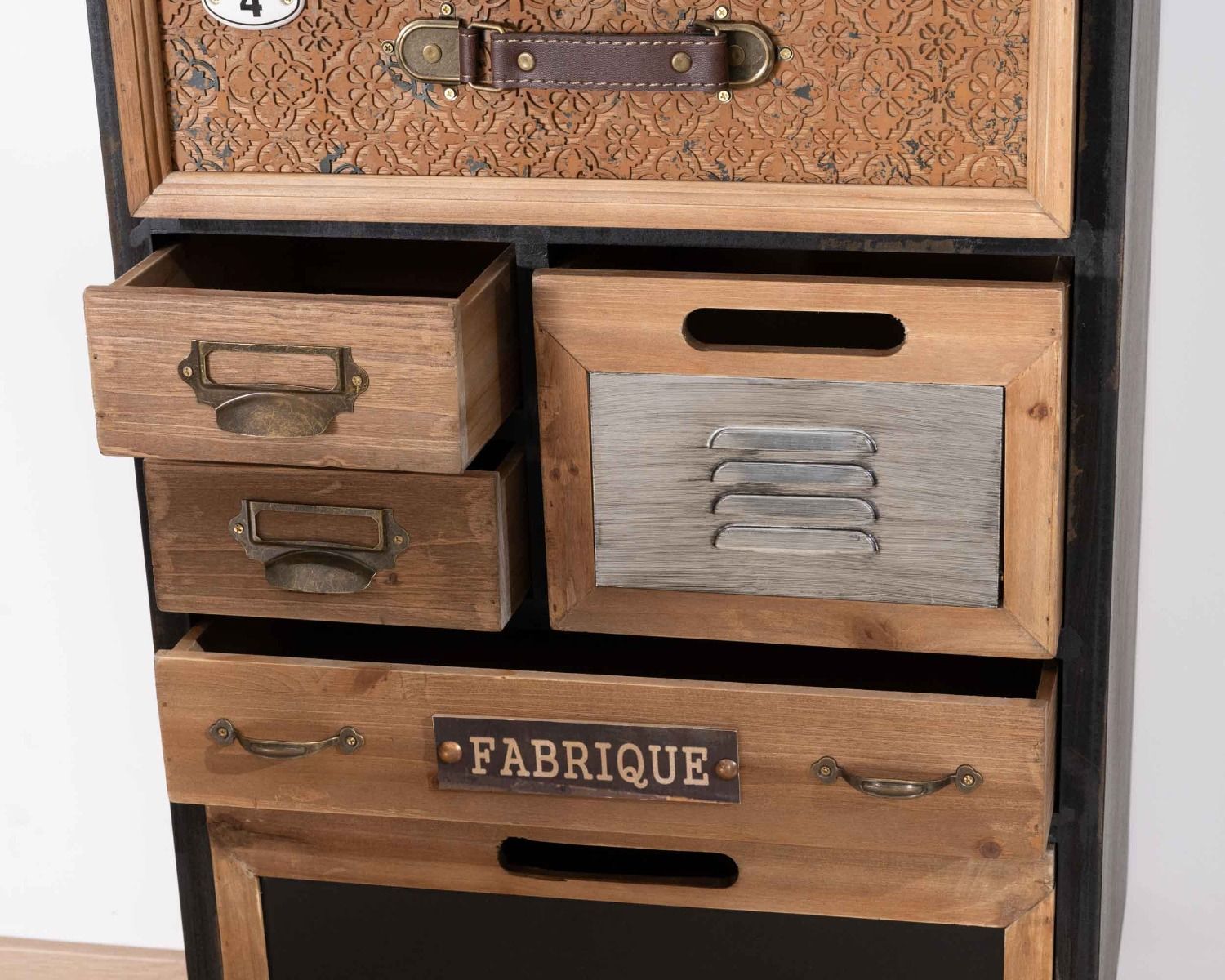 Commode verticale en sapin noir et façades décos "Mélimélo Indus"